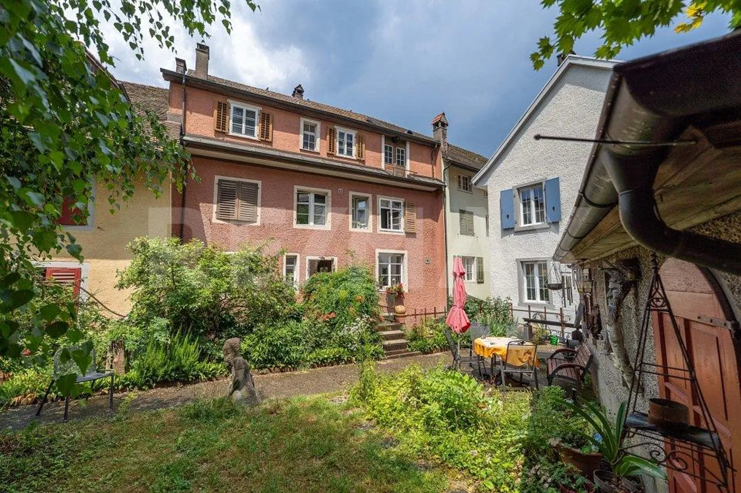 Beaucoup d'espace & historique - La maison de ville parfaite - Photo 4 sur 13