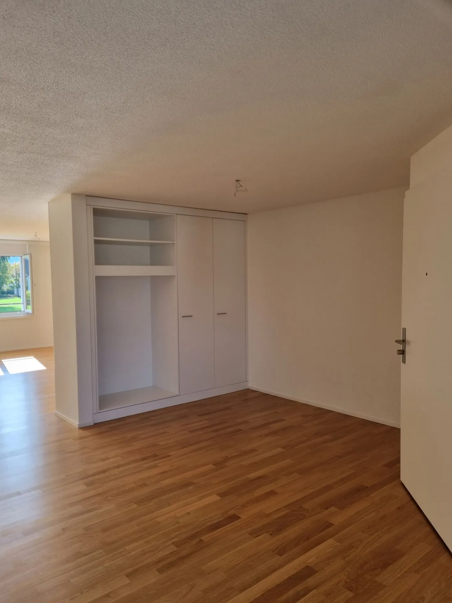 Appartement sous les combles de 2,5 pièces dans un emplacement central - Photo 4 sur 7