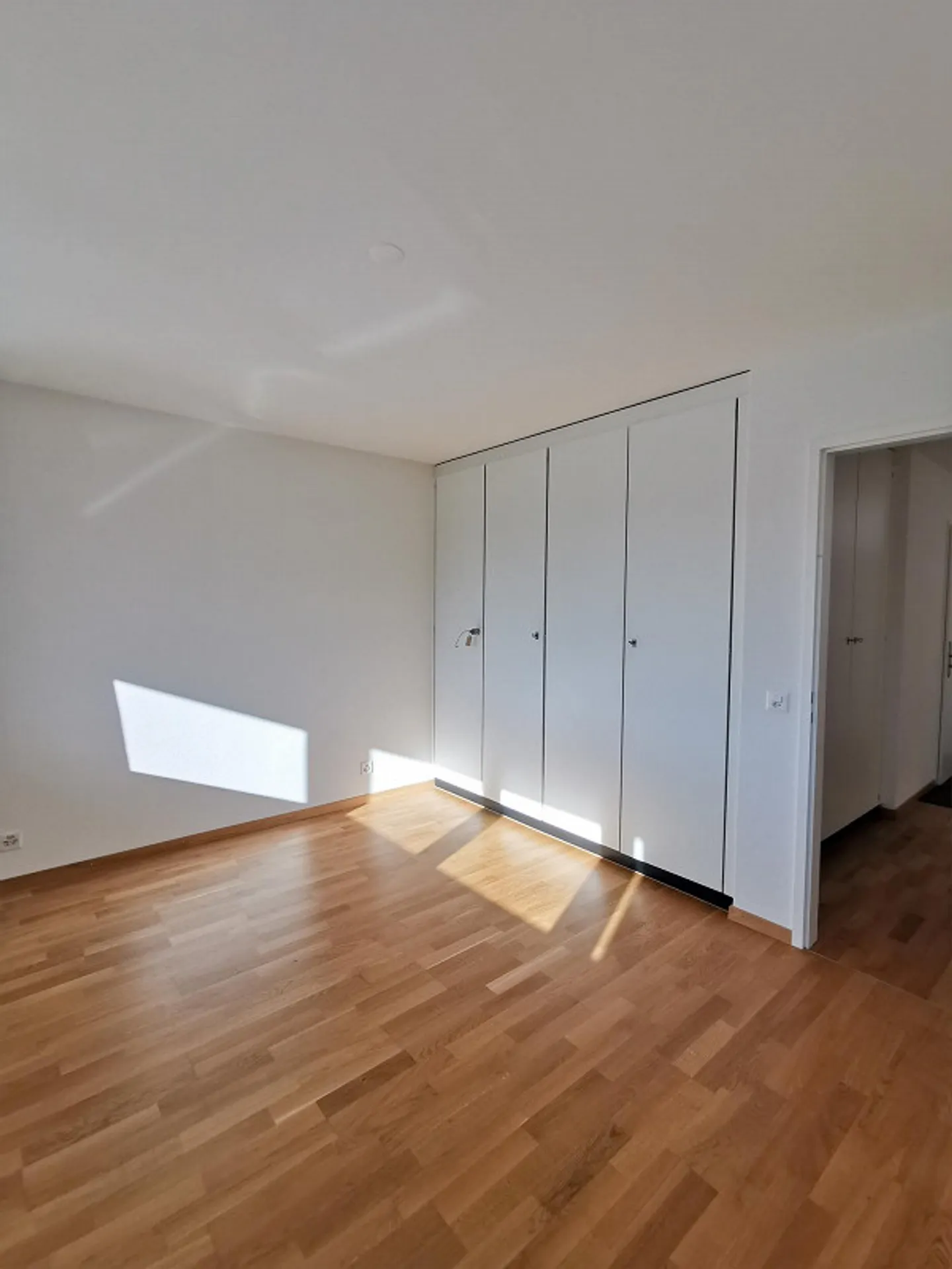 3.5 Zi-Wohnung mit Penthouse Feeling im 11. OG - Foto 2 von 7