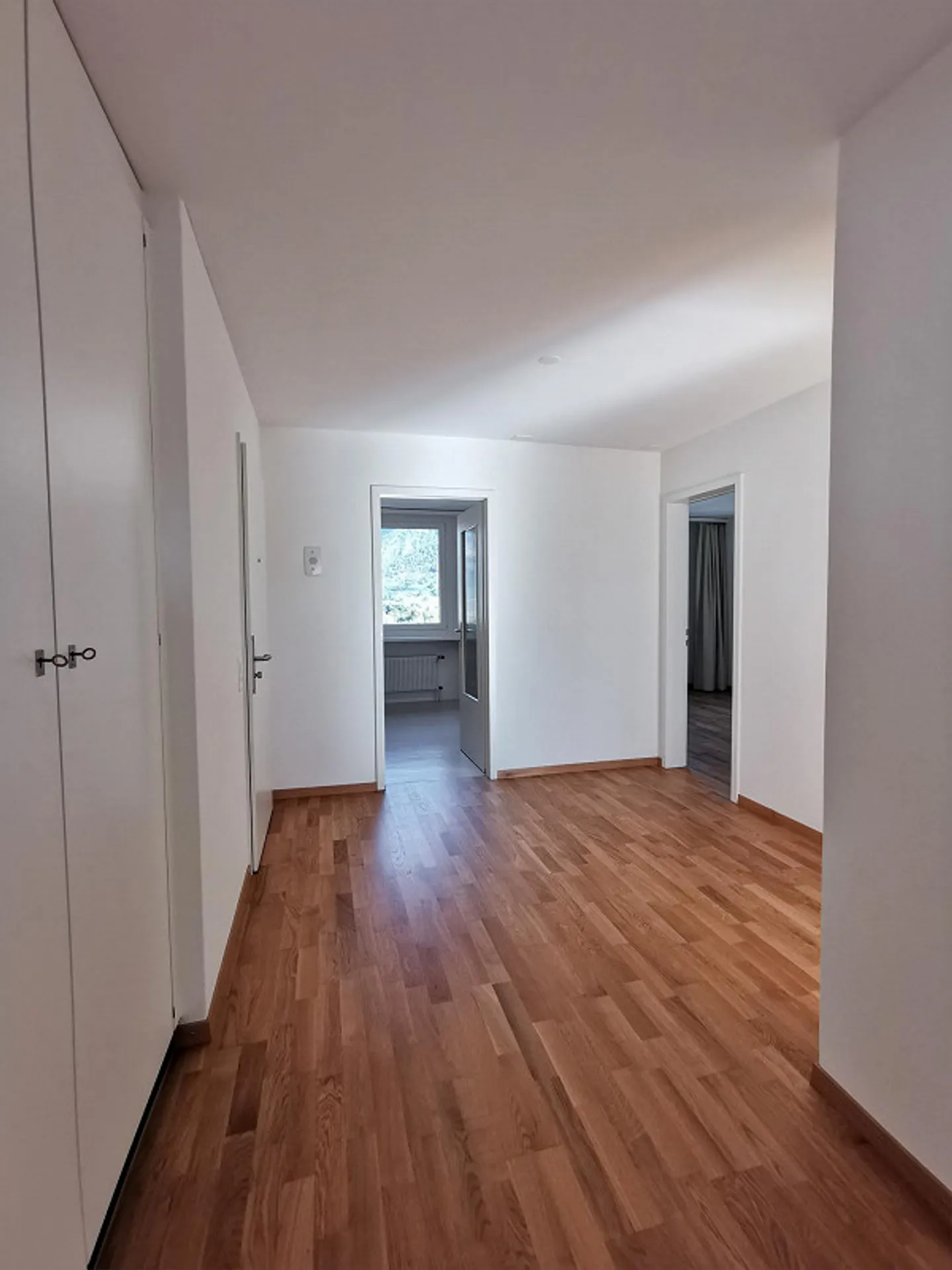 3.5 Zi-Wohnung mit Penthouse Feeling im 11. OG - Foto 3 von 7