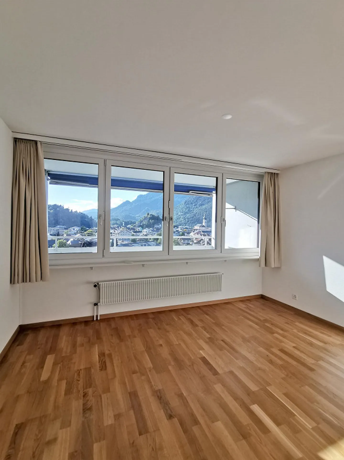 3.5 Zi-Wohnung mit Penthouse Feeling im 11. OG - Foto 6 von 7