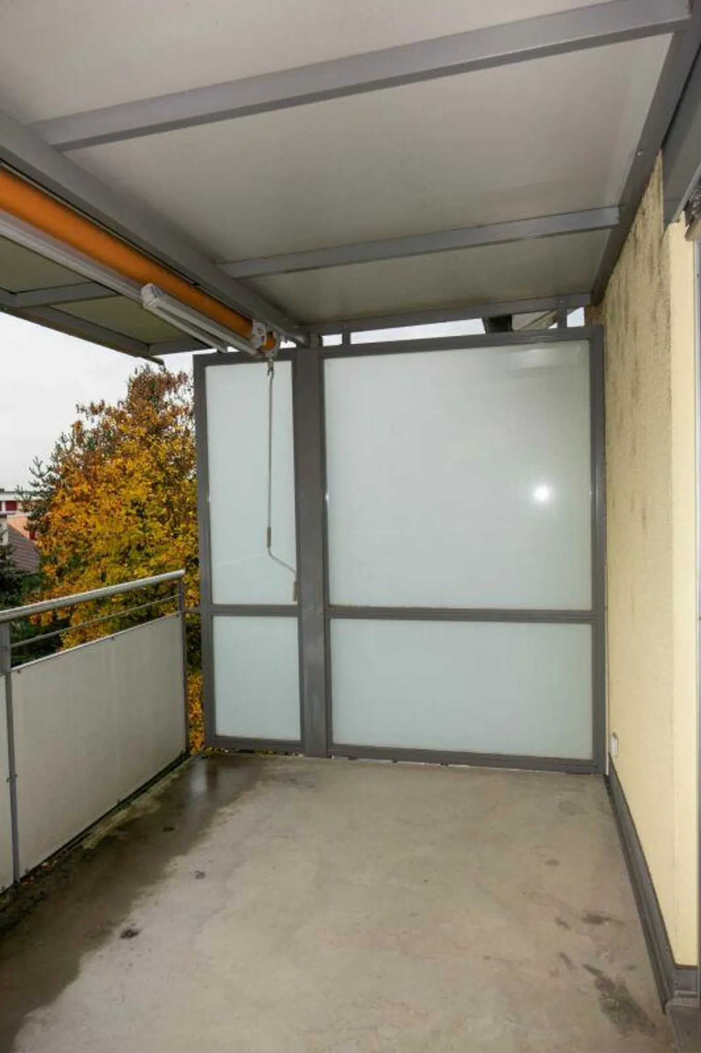 Spacious 3-room apartment with large balcony - Photo 4 of 7