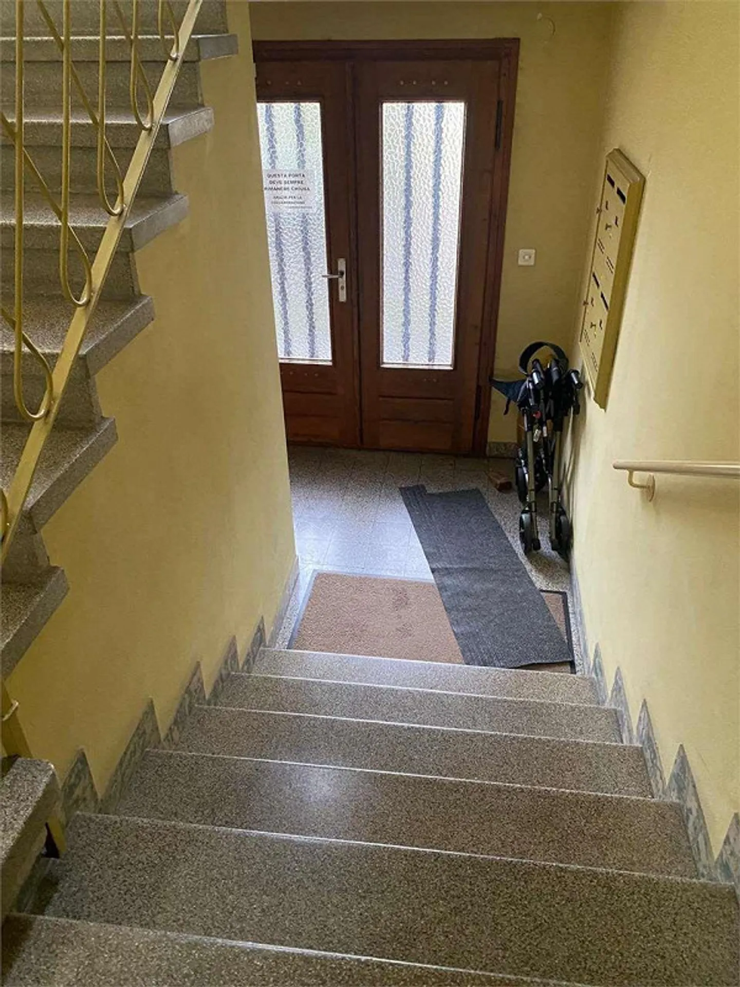 Appartement en attique de 3,5 pièces à Balerna à rénover - Photo 4 sur 13