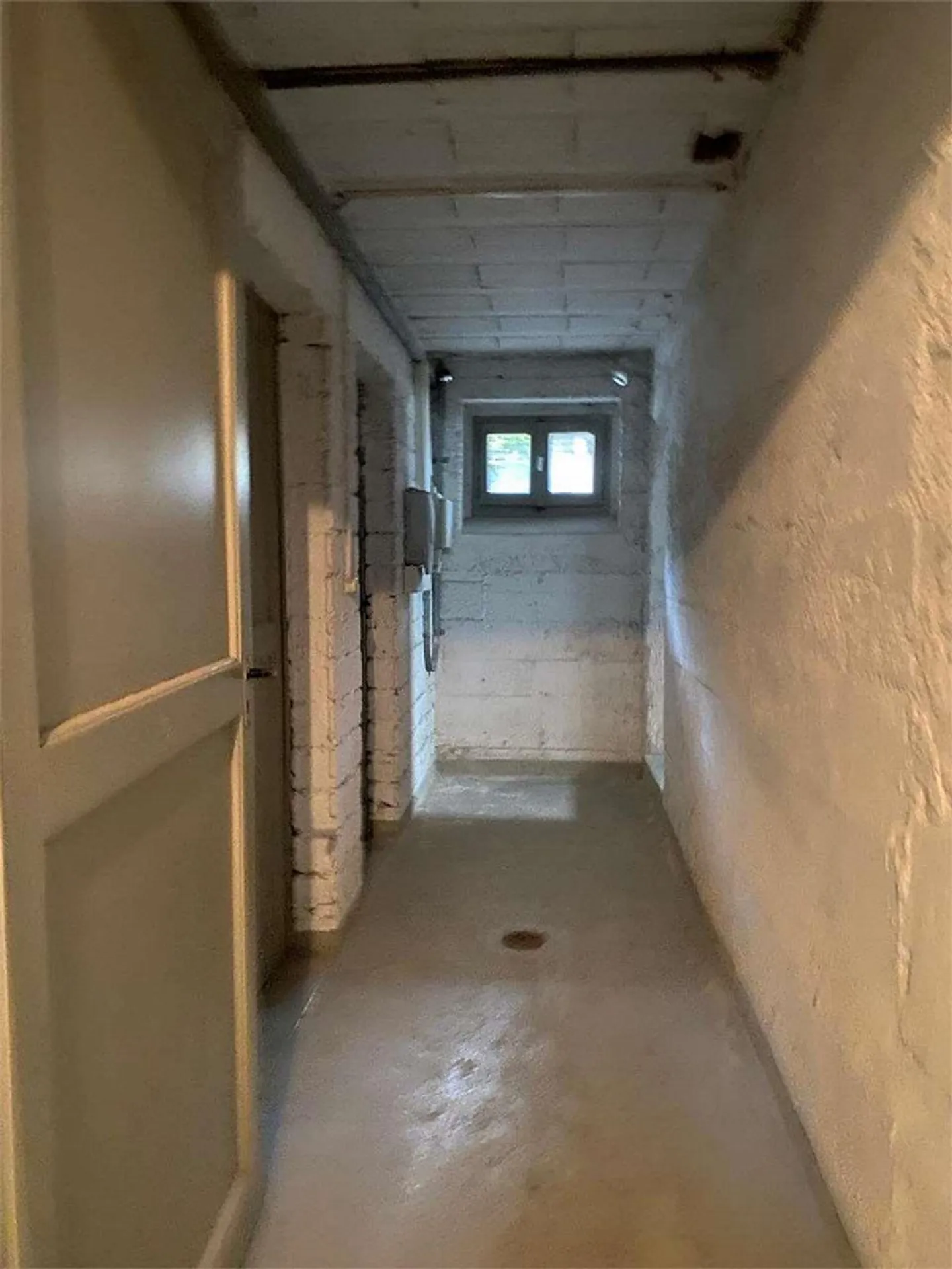 Appartement en attique de 3,5 pièces à Balerna à rénover - Photo 12 sur 13
