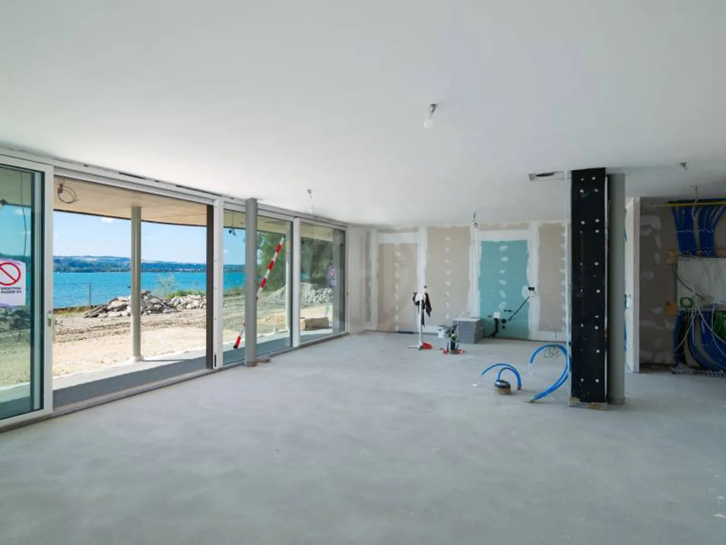 6.5 Room Apartment - Photo 2 of 9