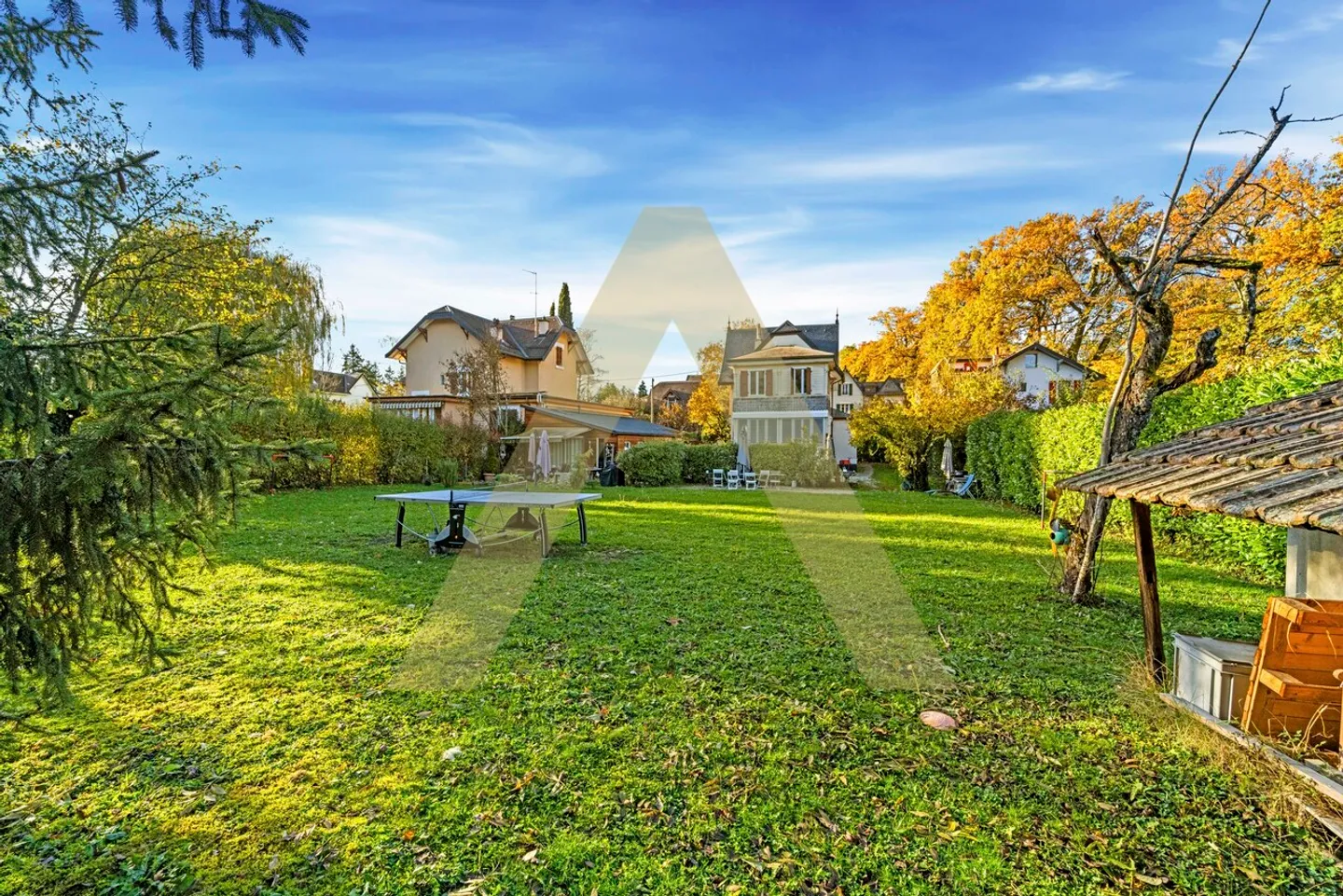 Villa gegenüber dem Salève mit großem Potenzial - Foto 3 von 14