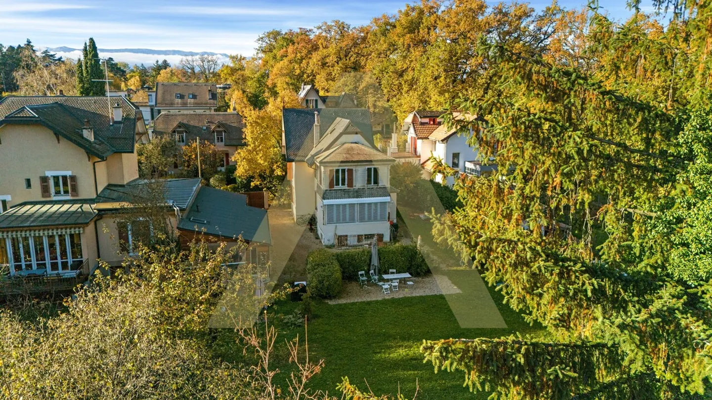 Villa gegenüber dem Salève mit großem Potenzial - Foto 4 von 14