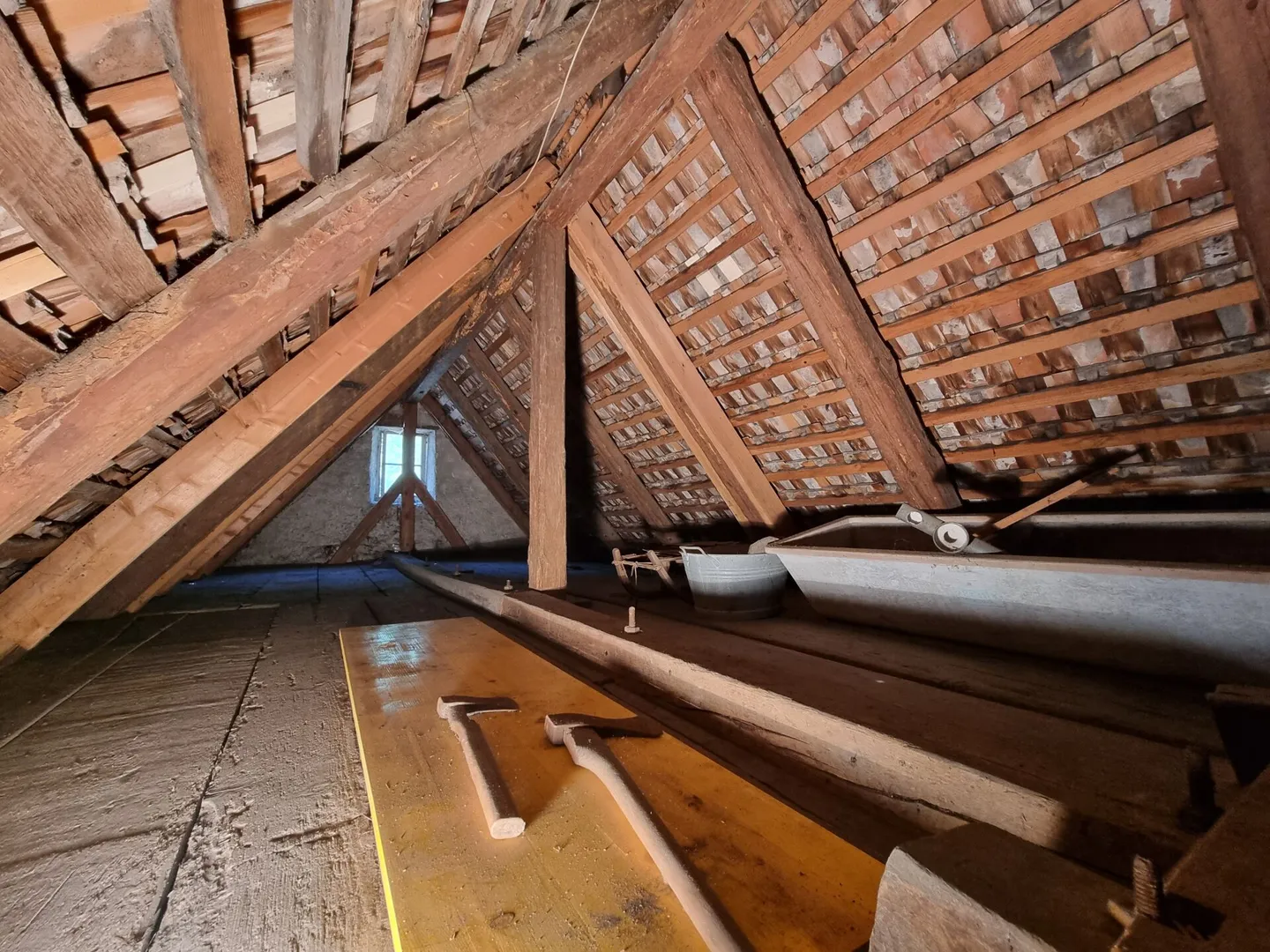 3-Familienhaus mit Mega Potenzial und 6.25% Nettorendite! - Foto 24 von 27