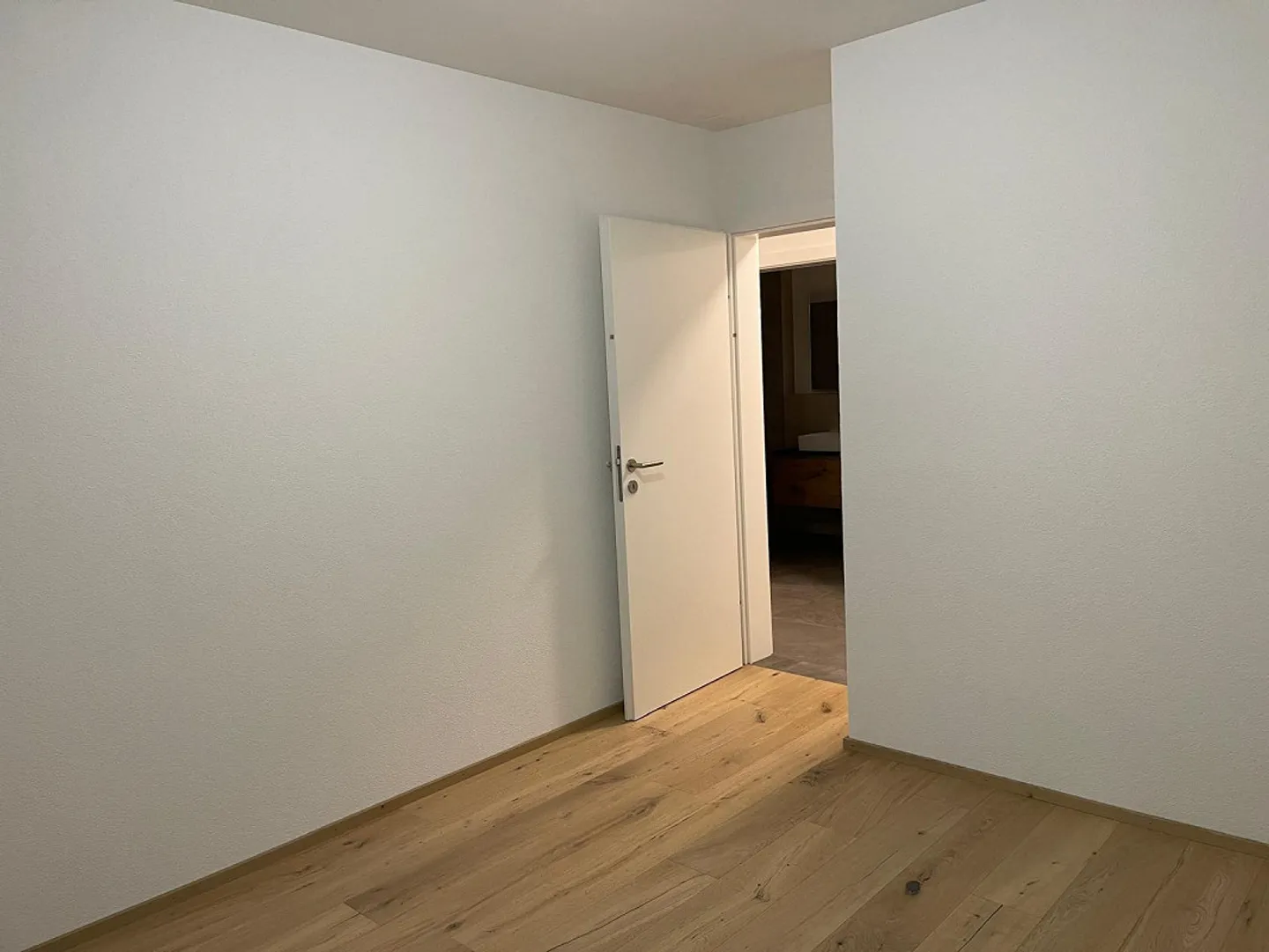 Moderne 3.5-Zimmer-Wohnung (Eigentumsstandard) - Foto 6 von 10