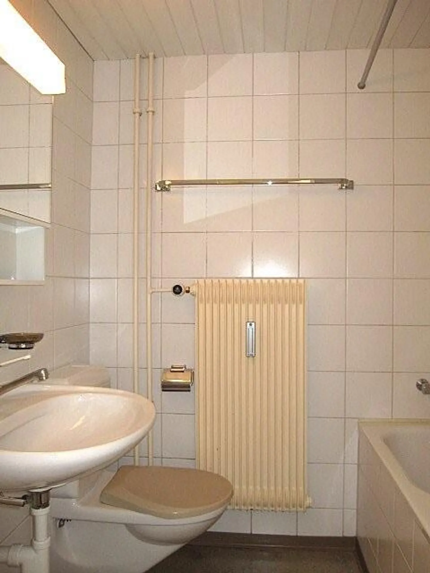 St. Gallen - Center - 10 minutes walk to the main train station - Photo 5 of 6