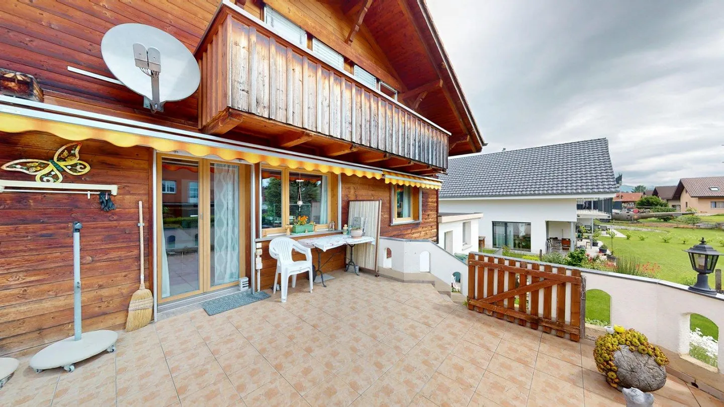 AgentSelly - Living Oasis with Charm and Large Garden - Photo 11 of 13