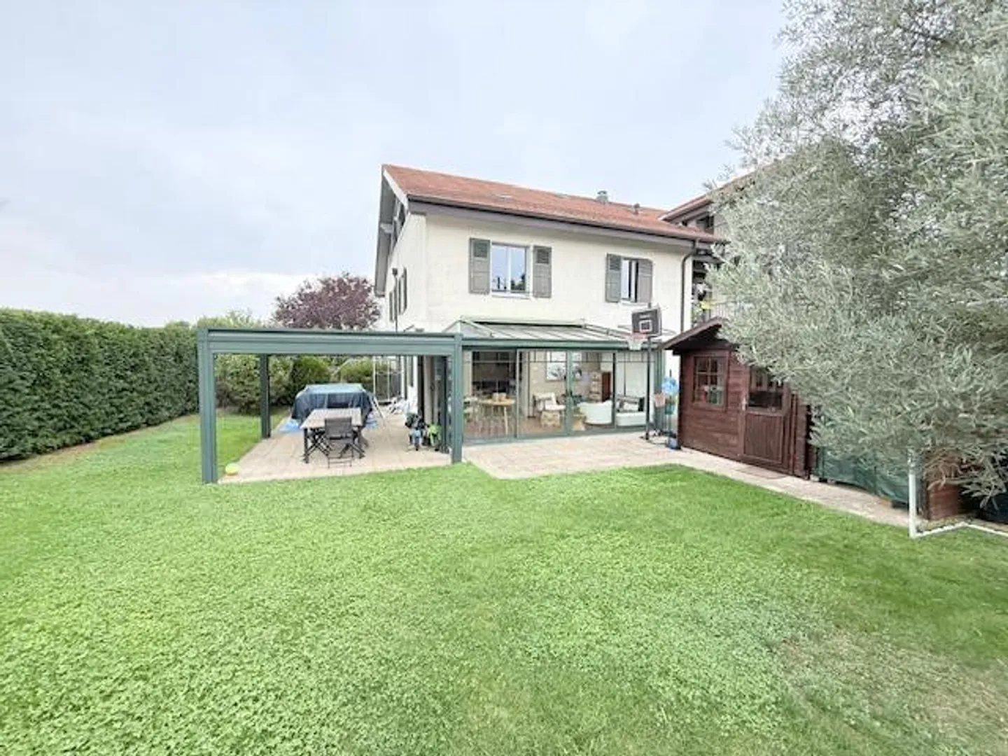 Duplex for sale - Photo 2 of 6