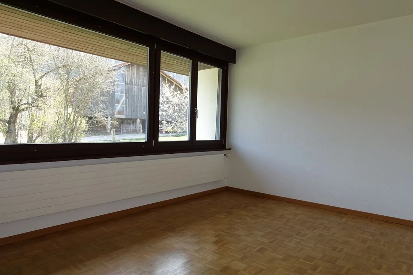 Sornetan - Immeuble locatif avec 5 appartements et 2 garages doubles - Photo 5 sur 8