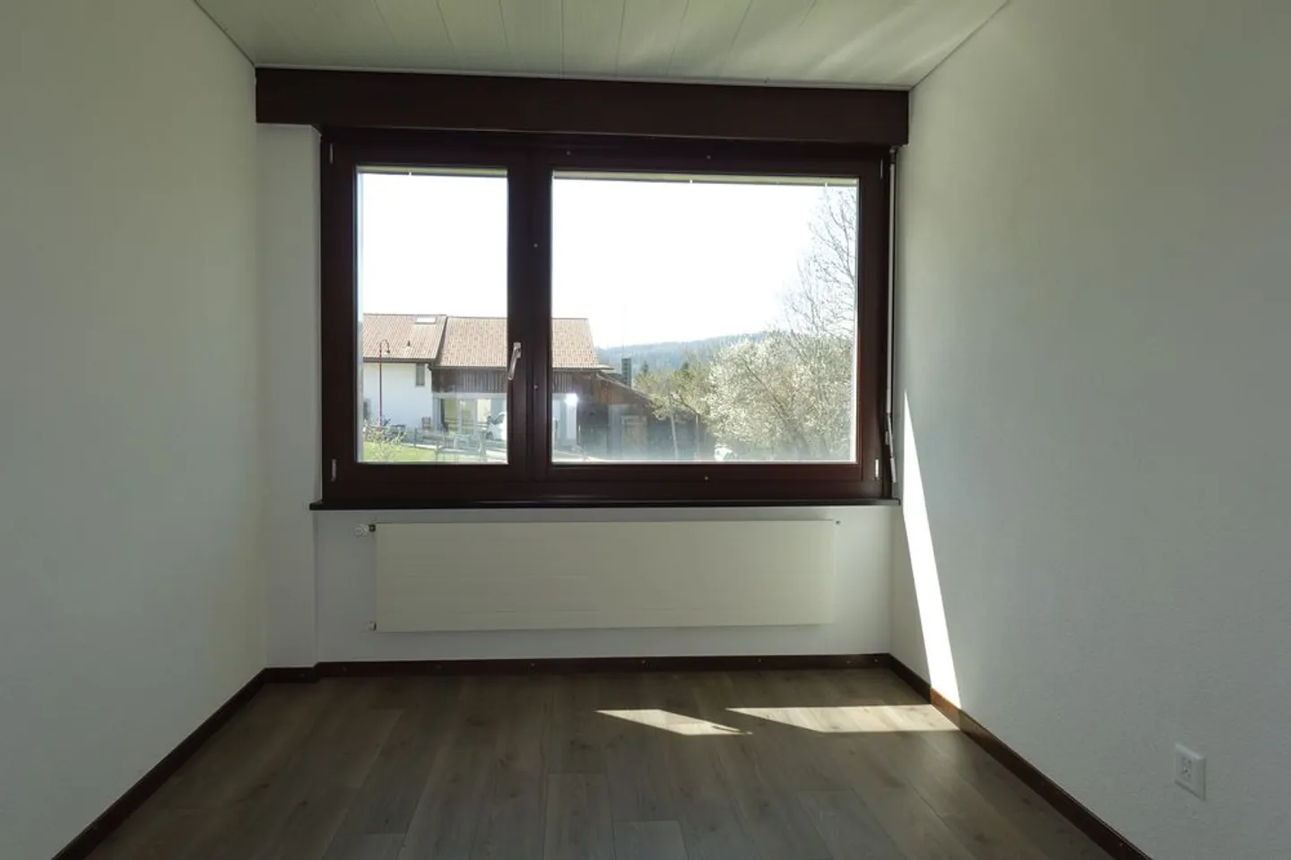 Sornetan - Immeuble locatif avec 5 appartements et 2 garages doubles - Photo 6 sur 8