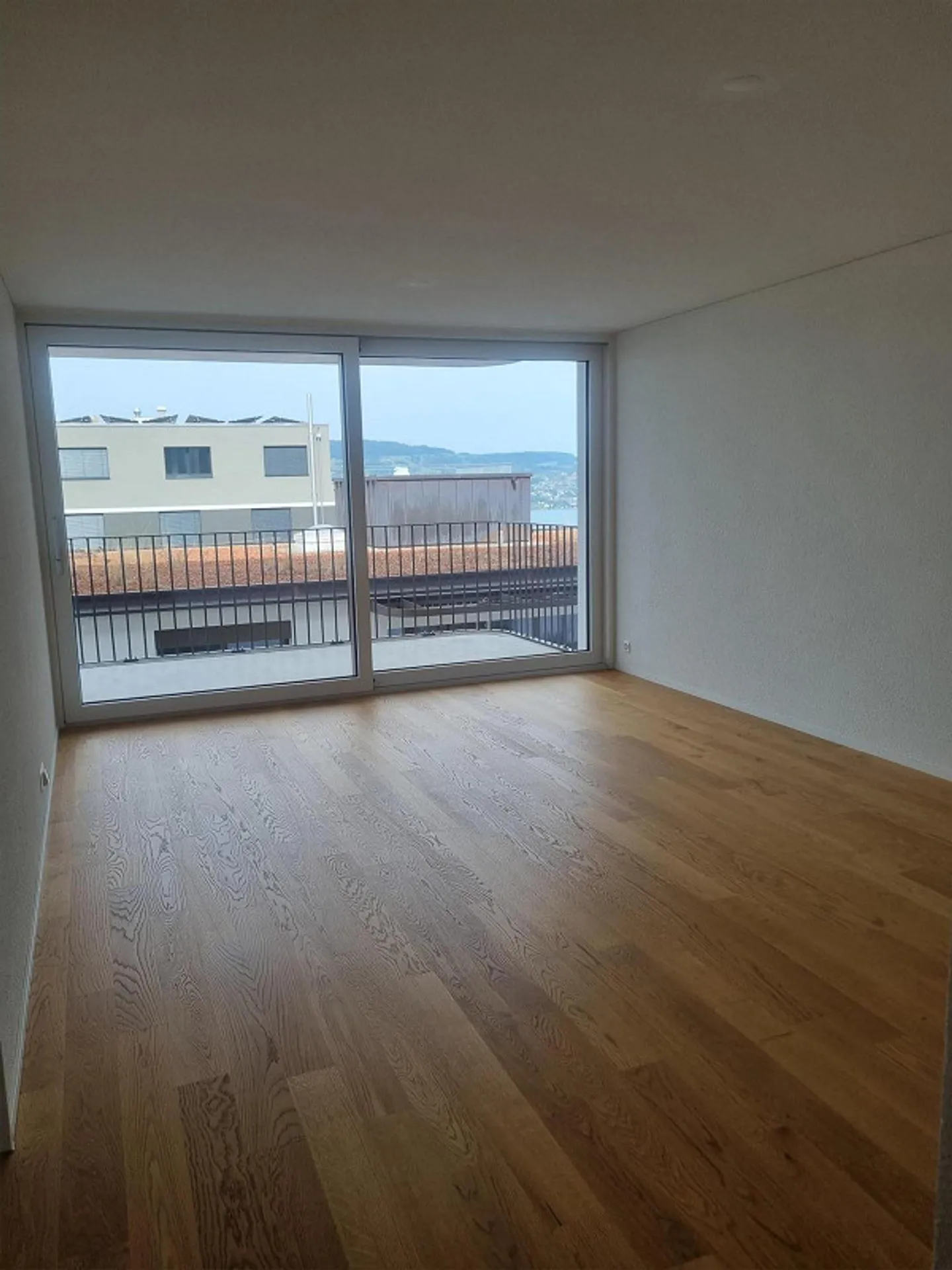 3.5 Room Apartment in Horgen - Photo 2 of 6