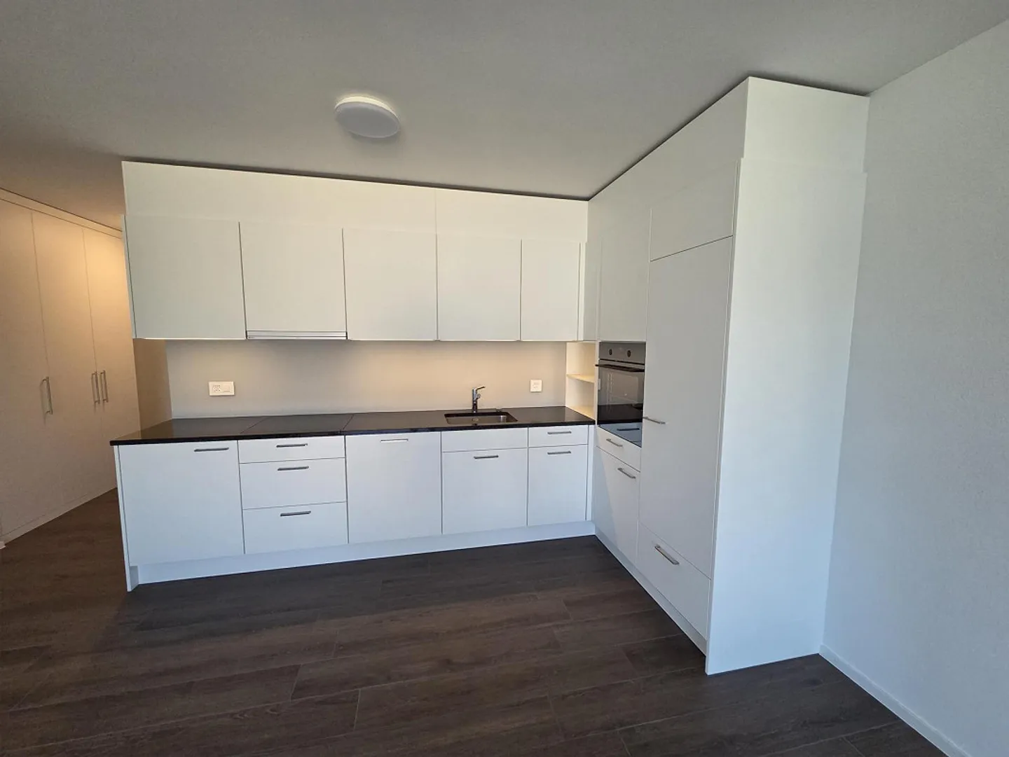 Newly built 2.5 room apartment - Photo 1 of 8