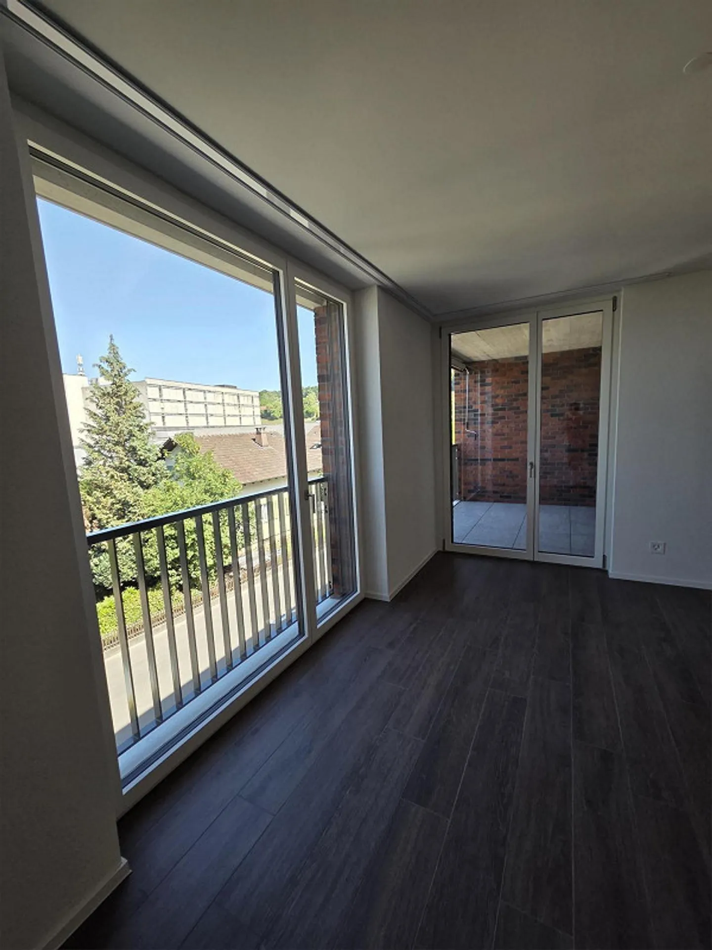 Newly built 2.5 room apartment - Photo 3 of 8