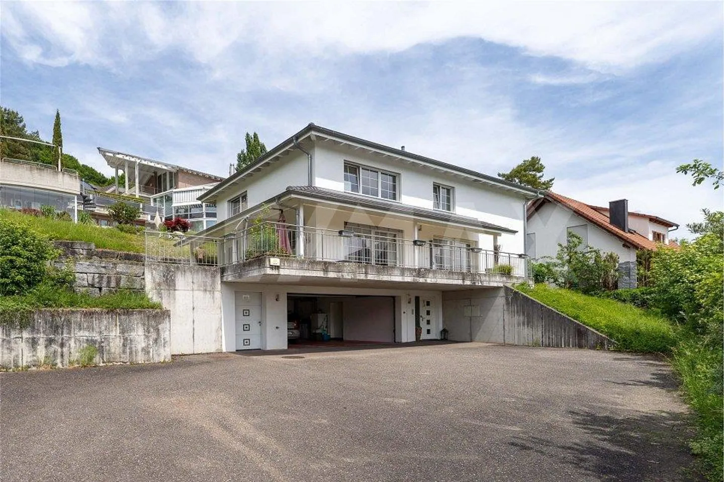 Maison individuelle spacieuse et moderne avec vue sur la verdure… - Photo 1 sur 13