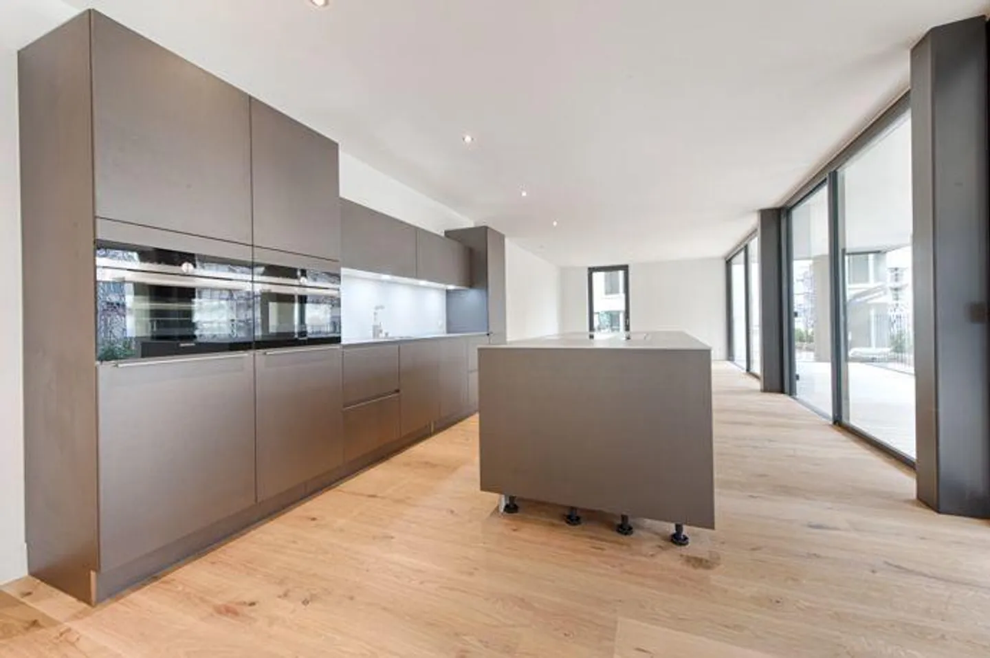 Luxe de vie urbaine dans un emplacement recherché - Photo 3 sur 10