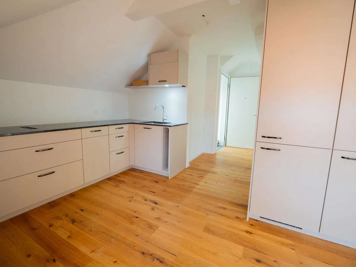 Vivere in attico esclusivo con ascensore privato e terrazza panoramica - Foto 16 di 21