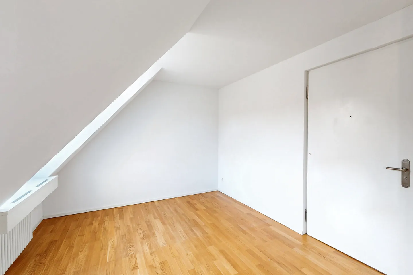 Un appartement simple urbain vous attend! - Photo 2 sur 6