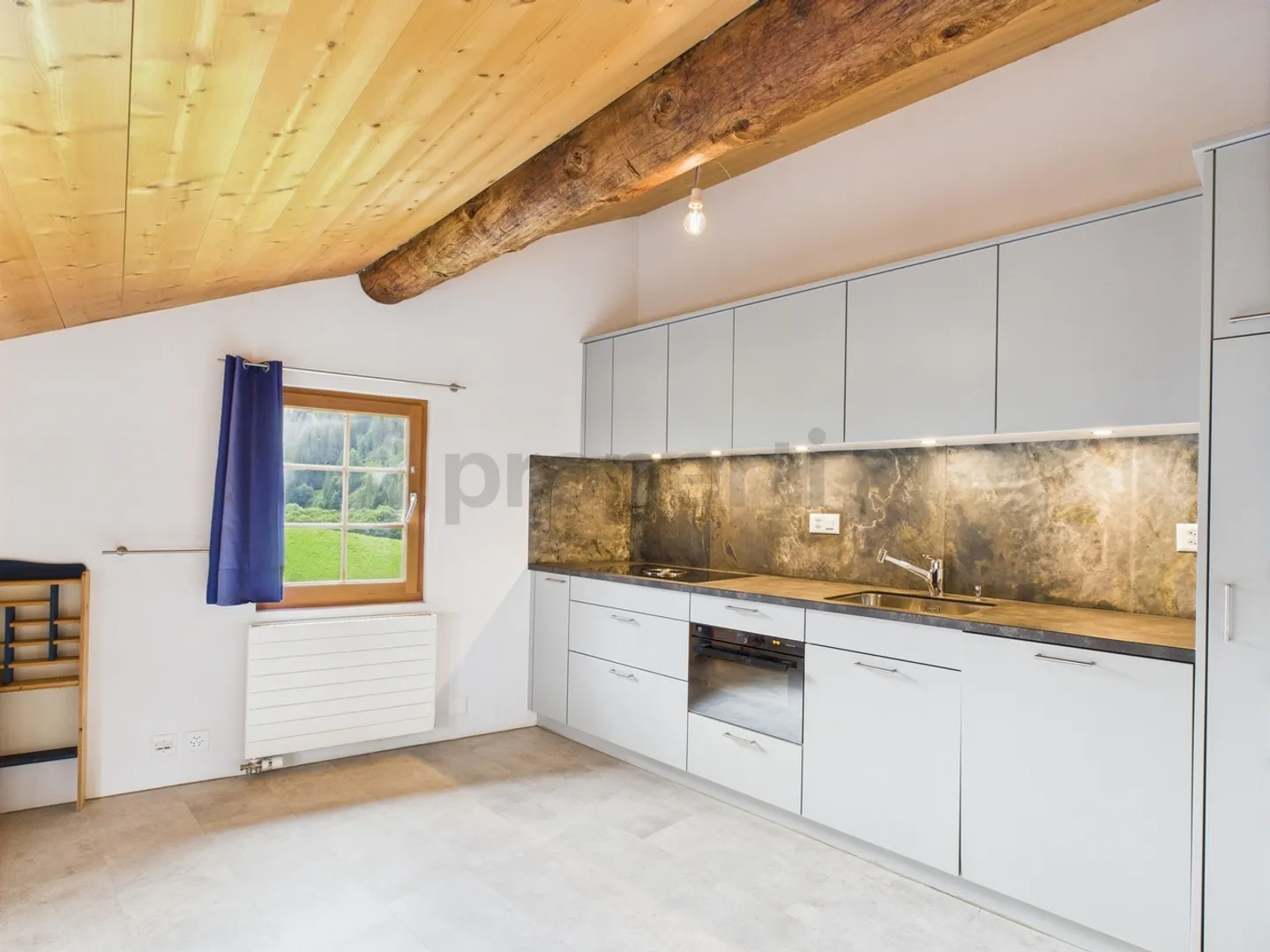 Traumhafte 5-Zimmer Maisonette in Safien GR - Foto 2 von 13
