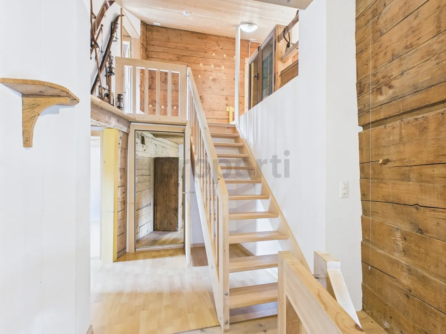 Traumhafte 5-Zimmer Maisonette in Safien GR - Foto 5 von 13