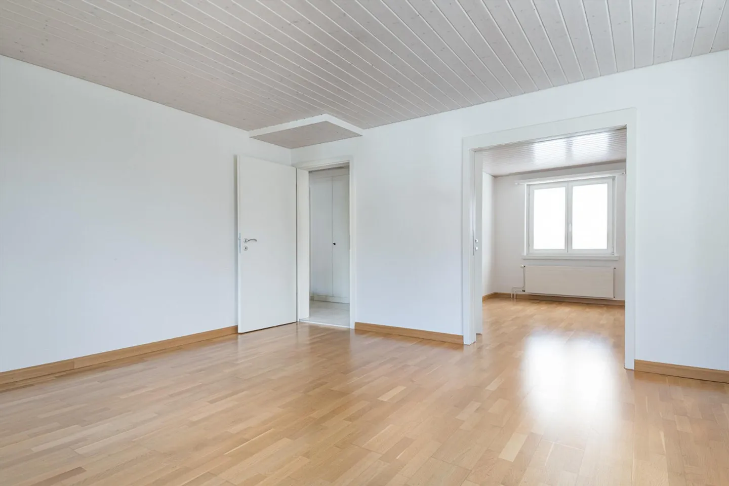 Vicino alla stazione e al campus FHNW! Cucina e bagno moderni! - Foto 6 di 11