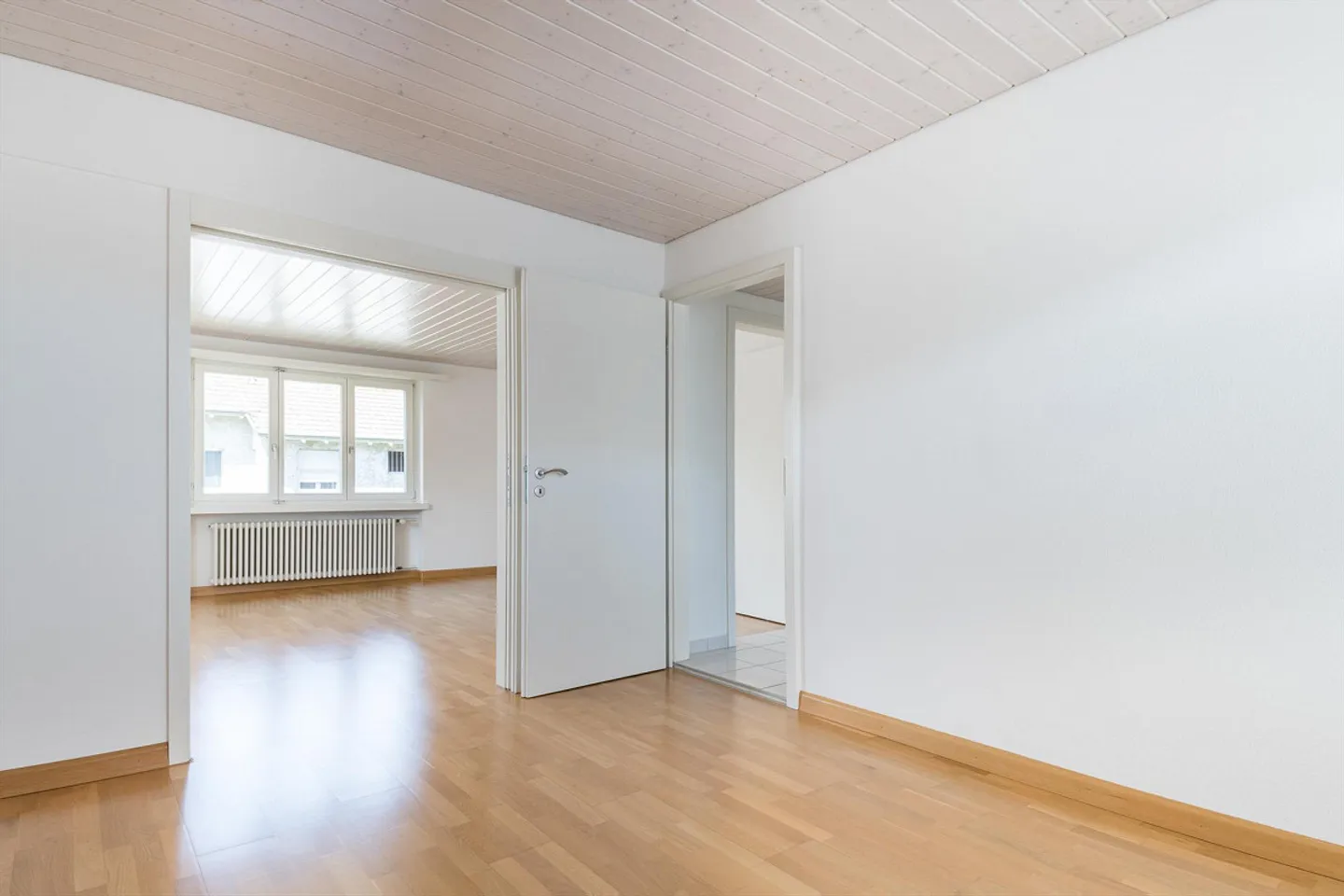 Vicino alla stazione e al campus FHNW! Cucina e bagno moderni! - Foto 7 di 11