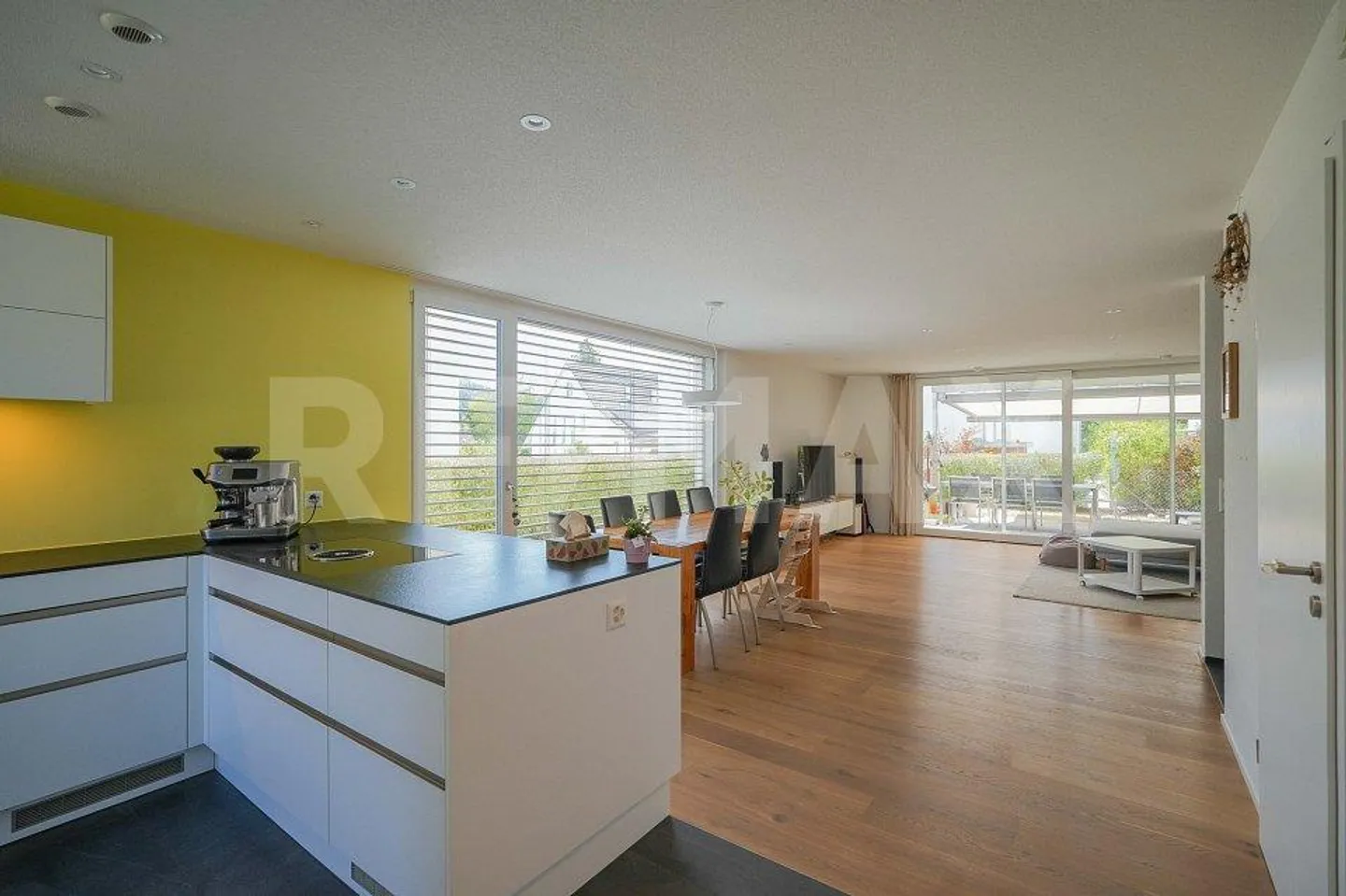 Ce que les familles souhaitent : maison individuelle de 5,5 pièces en coin - en vous... - Photo 1 sur 13