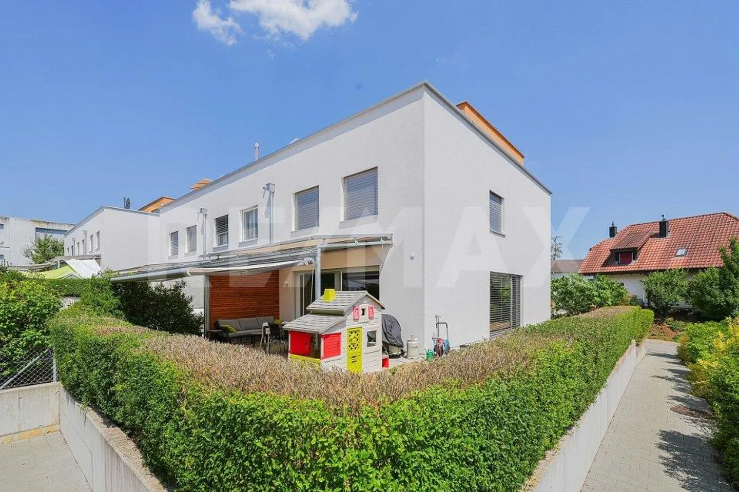 Ce que les familles souhaitent : maison individuelle de 5,5 pièces en coin - en vous... - Photo 2 sur 13