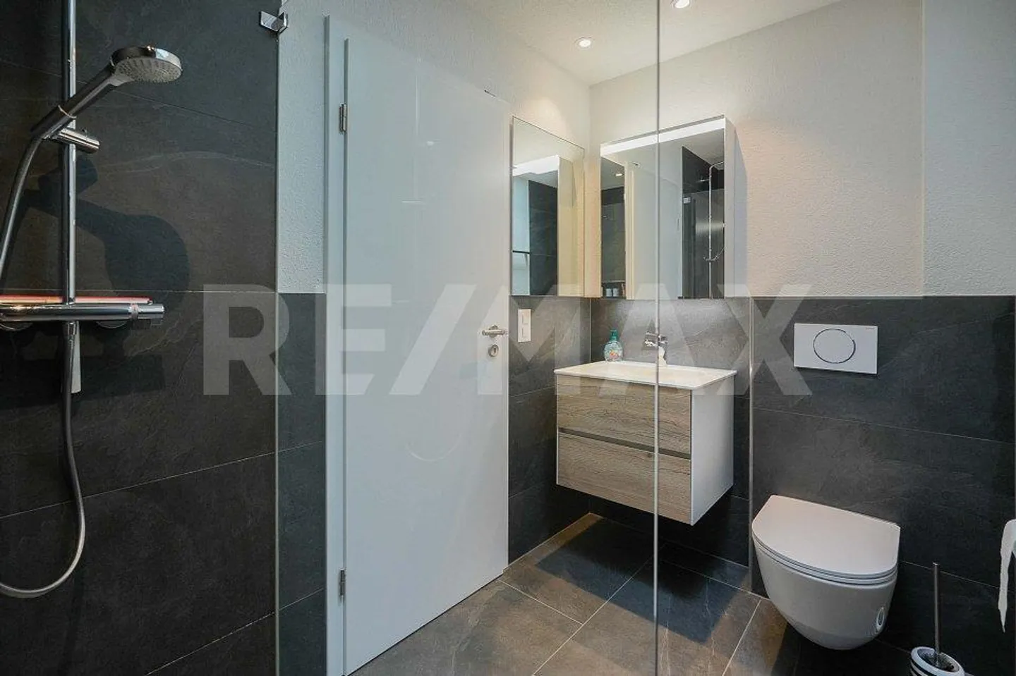 Ce que les familles souhaitent : maison individuelle de 5,5 pièces en coin - en vous... - Photo 9 sur 13