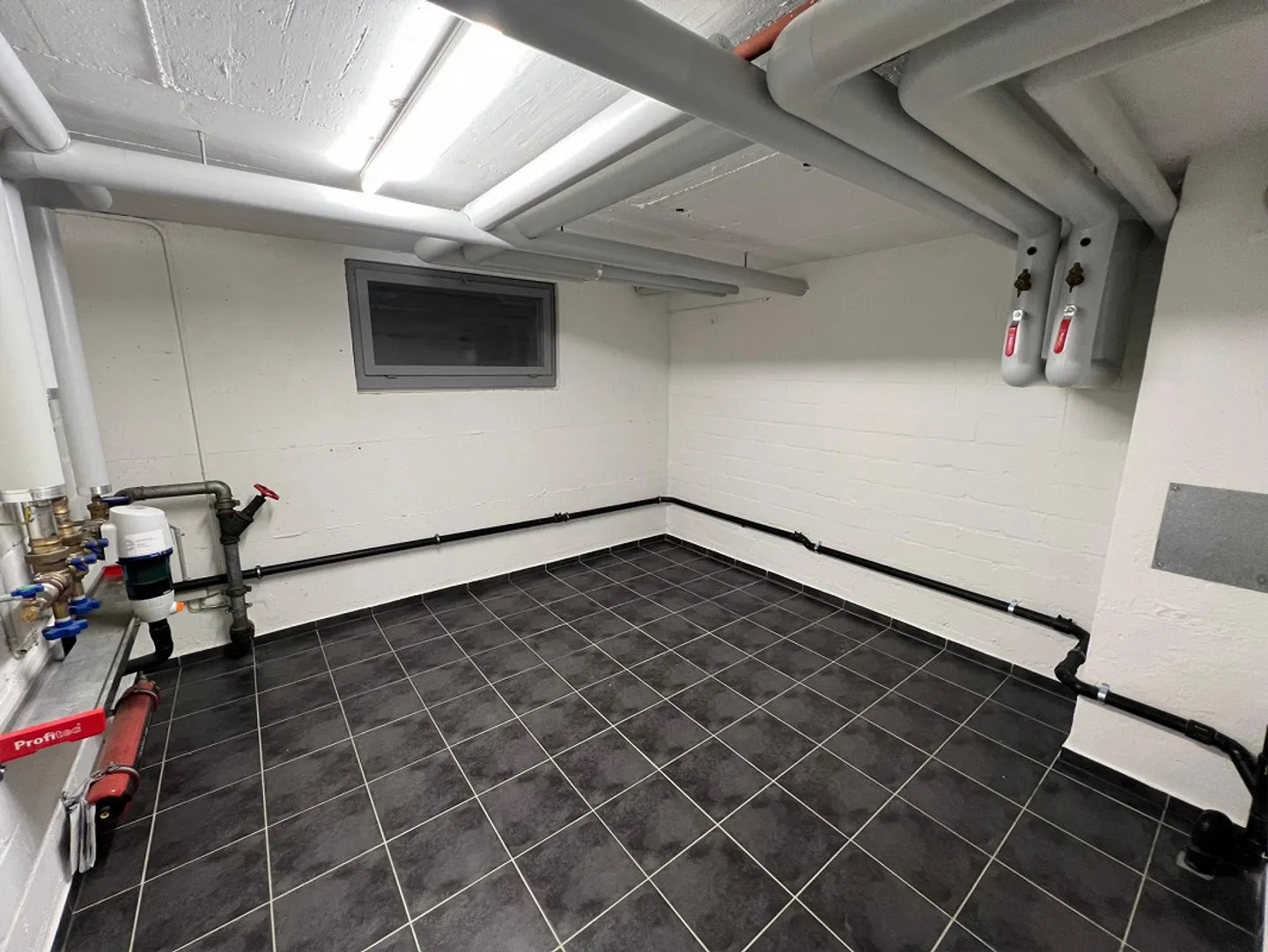 Nouveau dépôt à louer - Photo 1 sur 4