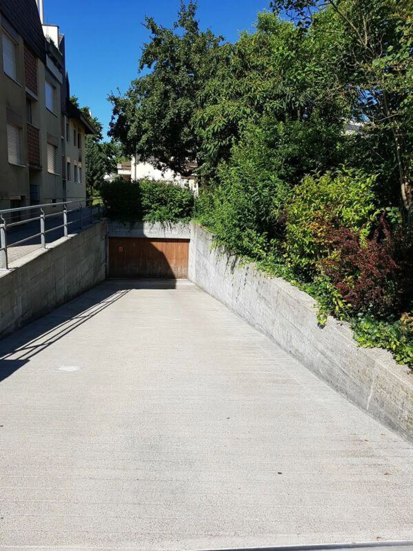 Sicherer Parkplatz in Zuchwil - Foto 1 von 1