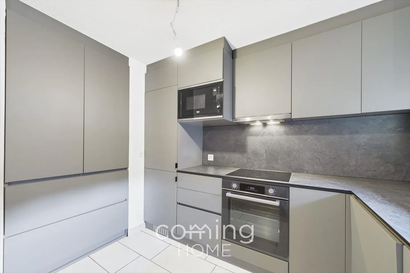 Spacious 4.5-room apartment in Naters in a quiet location - Photo 3 of 13