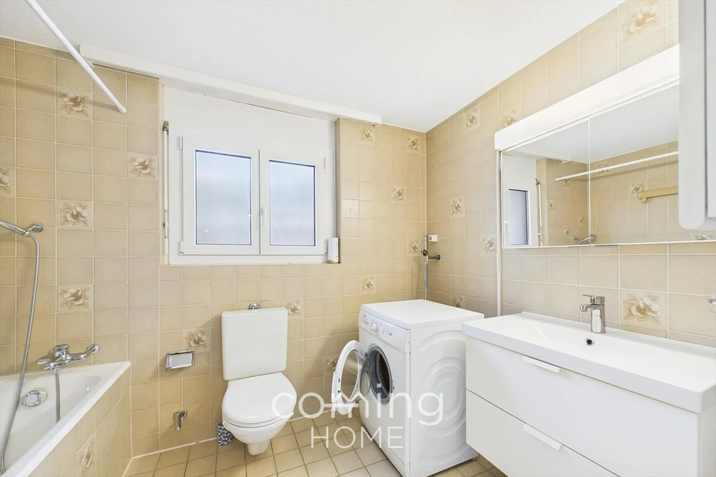 Spacious 4.5-room apartment in Naters in a quiet location - Photo 9 of 13