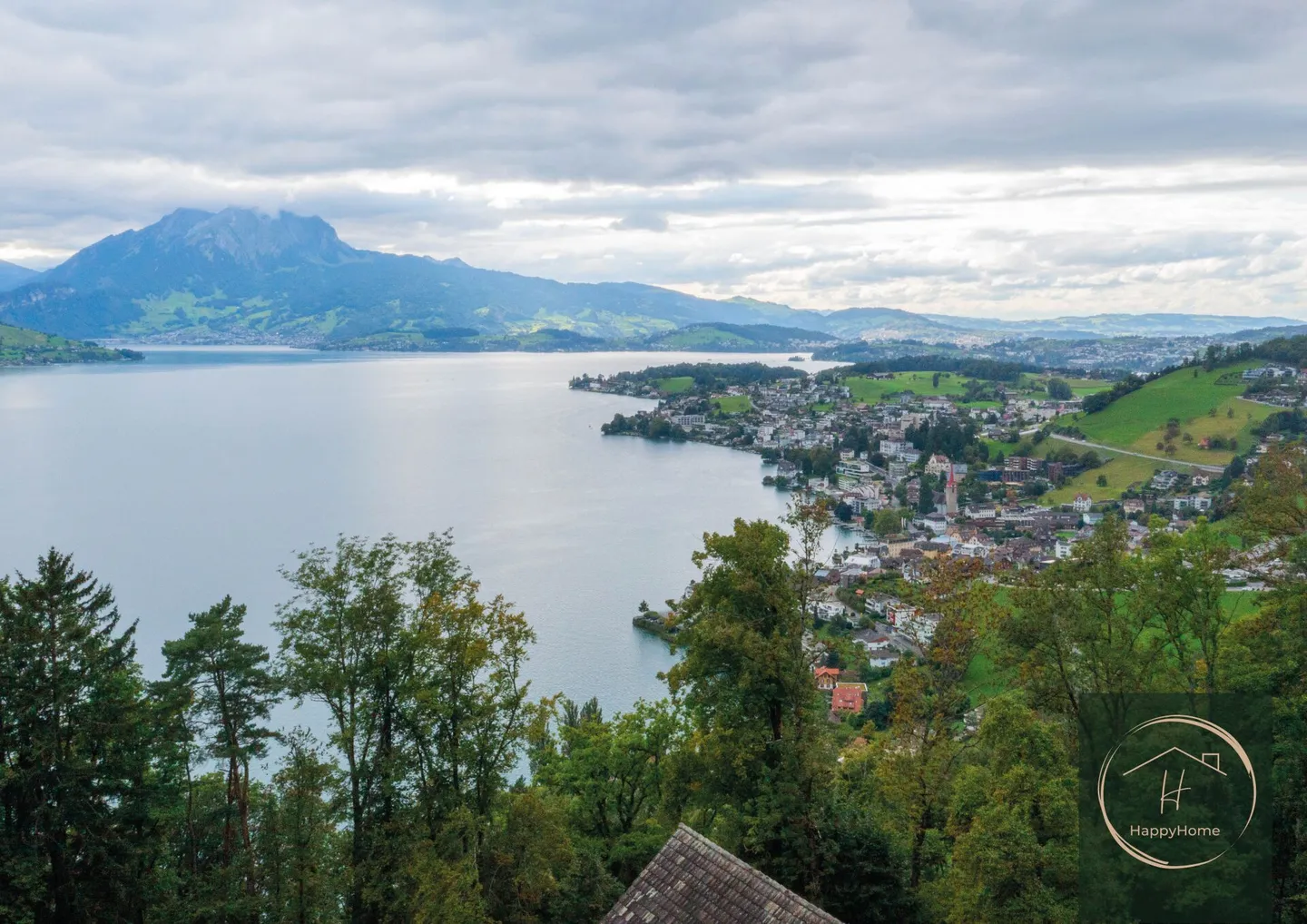 Casa unifamiliare di 8,5 stanze con vista lago non ostacolata a Weggis: Residenza privata sulla Riviera della Svizzera centrale - Foto 7 di 21