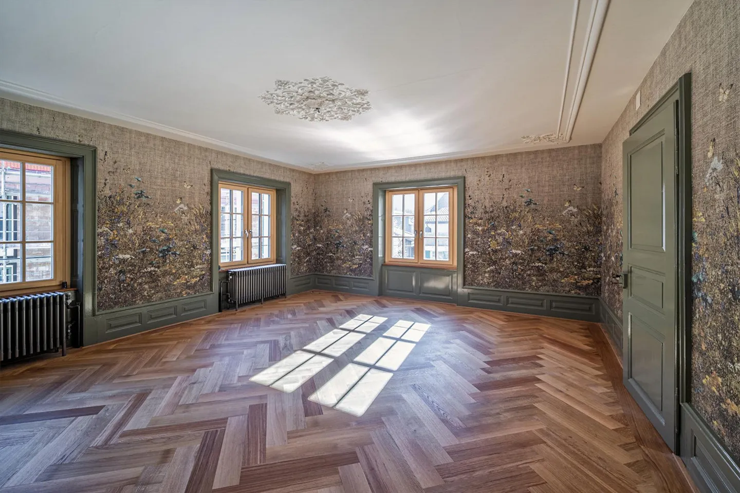 Appartement 4,5 pièces sur 2 étages dans la maison Lunde Netstal - Photo 1 sur 13