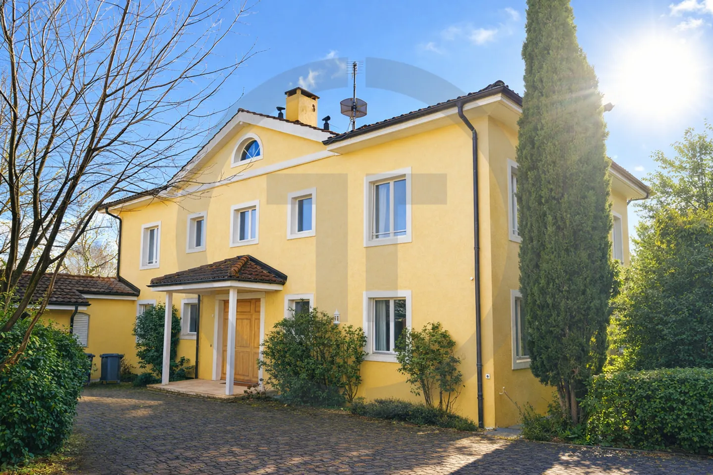 Vandoeuvres: superb family home sheltered from prying eyes - Photo 2 of 6