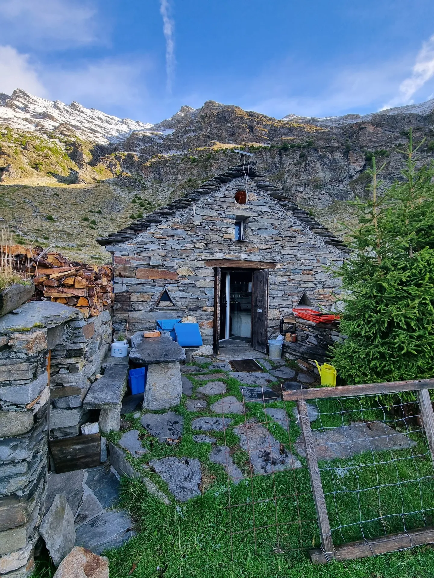 Rustic - Photo 2 of 17