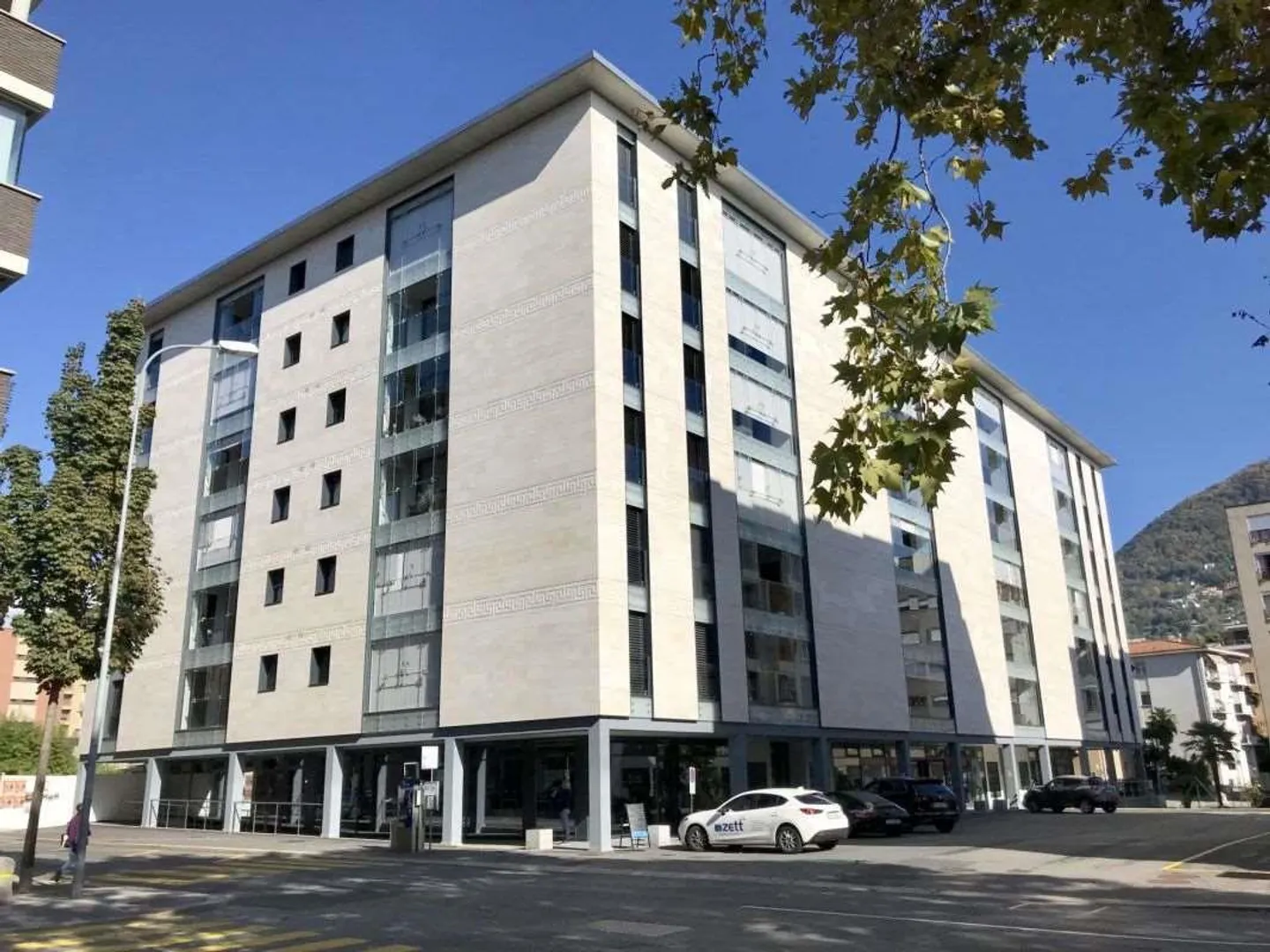 Apartment for sale in the city center, 2.5 rooms in a modern building - Photo 5 of 10