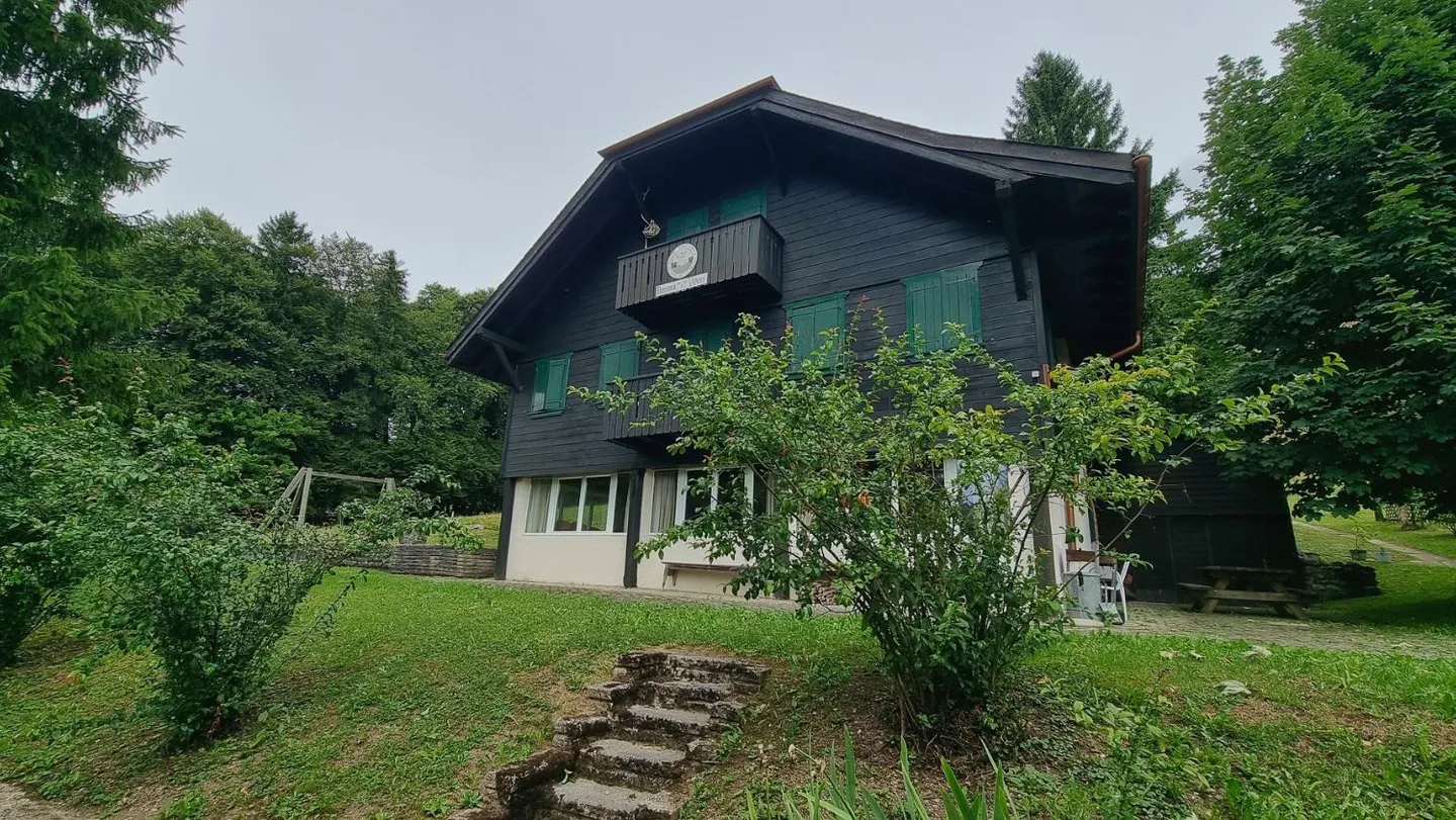 Chalet with 15 rooms - Photo 11 of 11