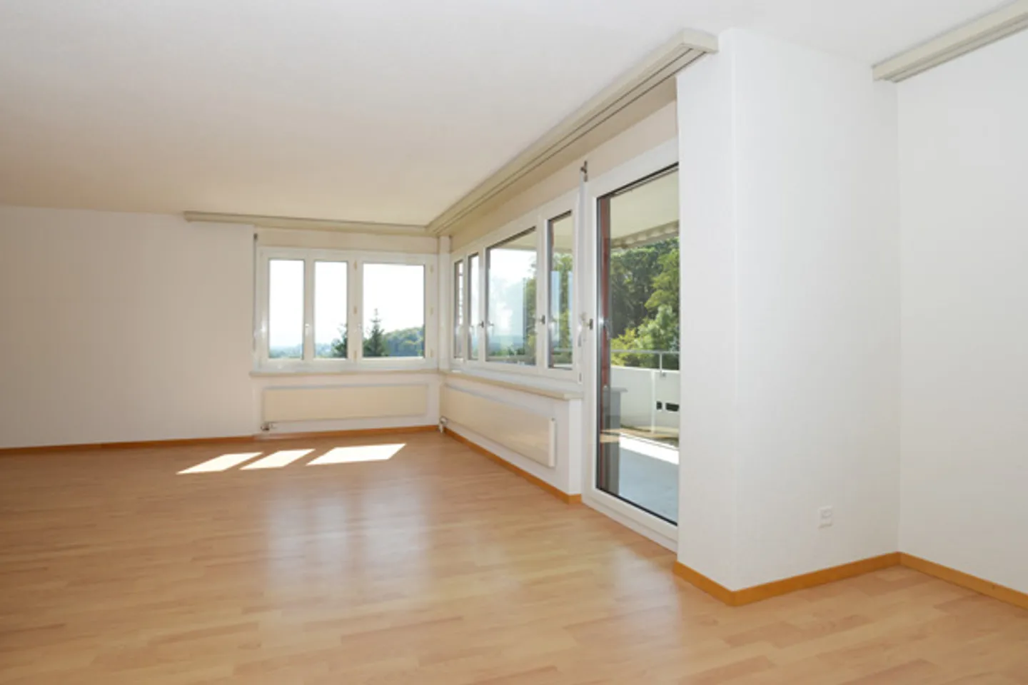 4.5 Room Apartment - Photo 3 of 9