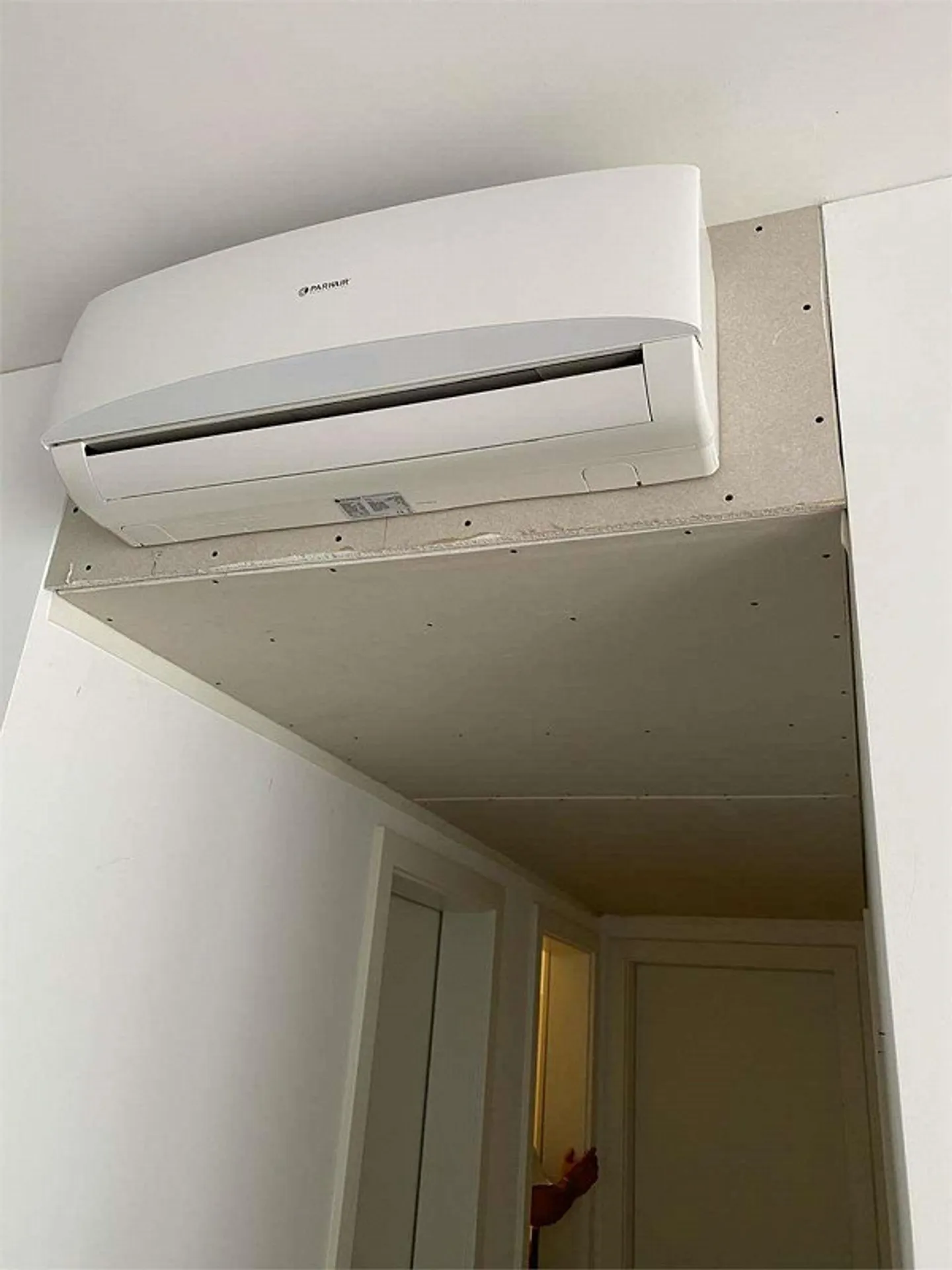 Apartment for sale in the city center, 2.5 rooms in a modern building - Photo 8 of 10