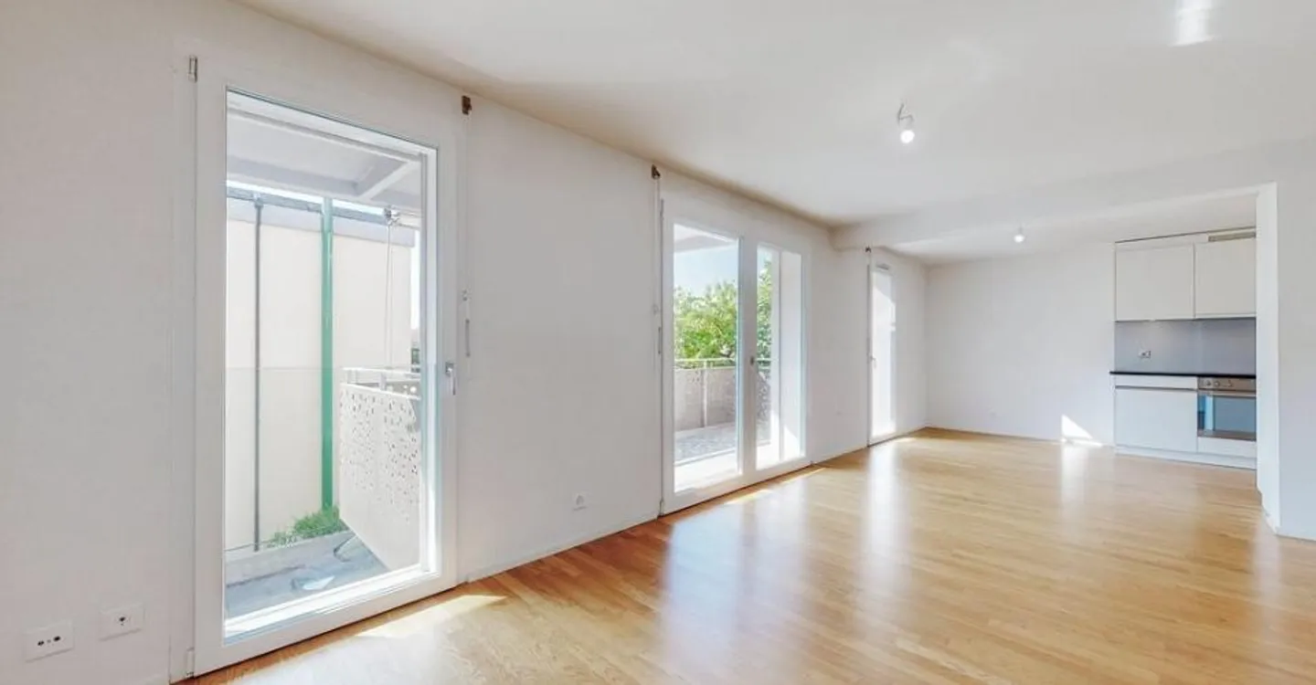 Live in a renovated apartment! - Photo 2 of 6