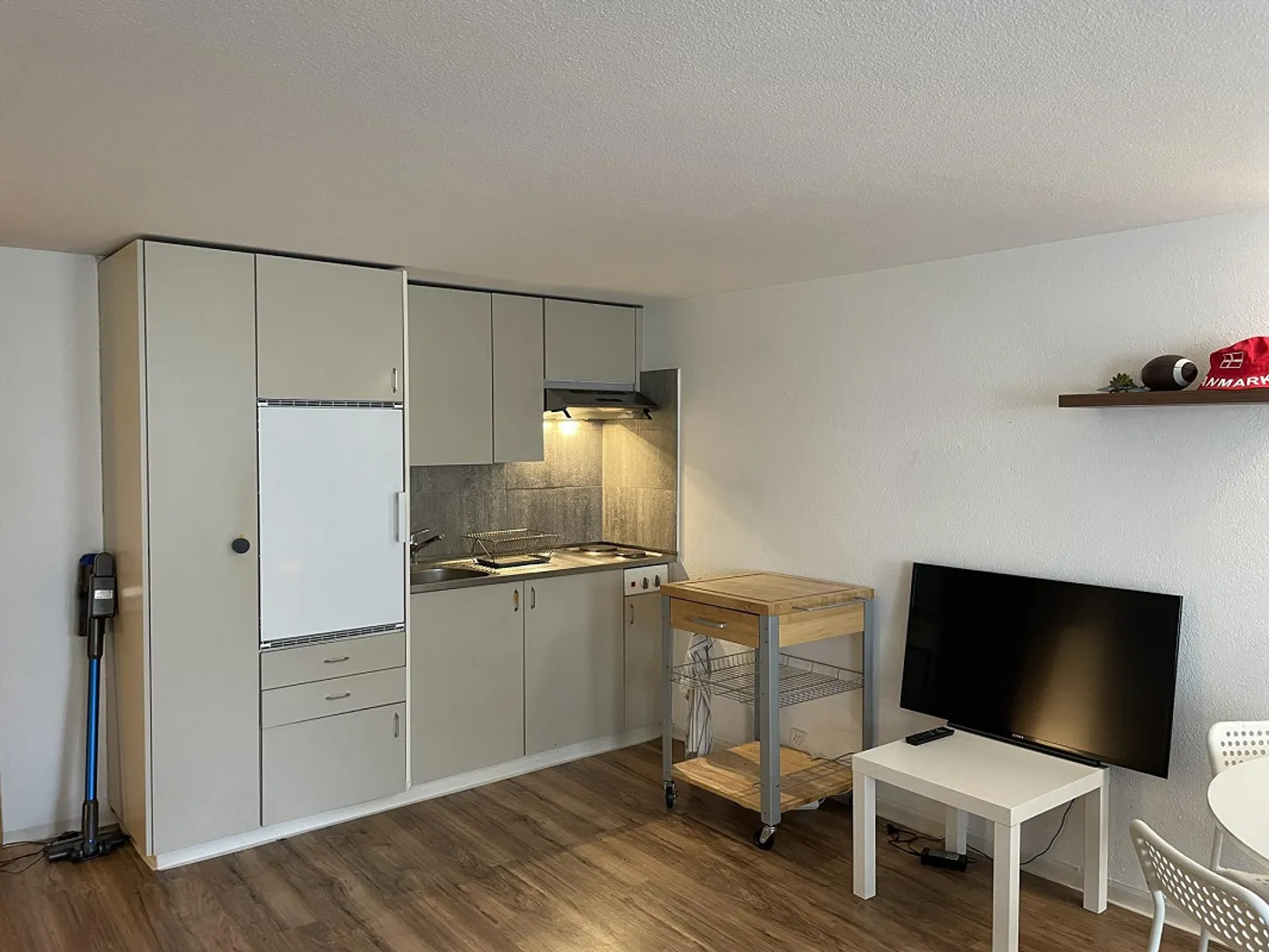 Appartement lumineux de 1,5 pièce dans la vieille ville de Chur - Photo 3 sur 8