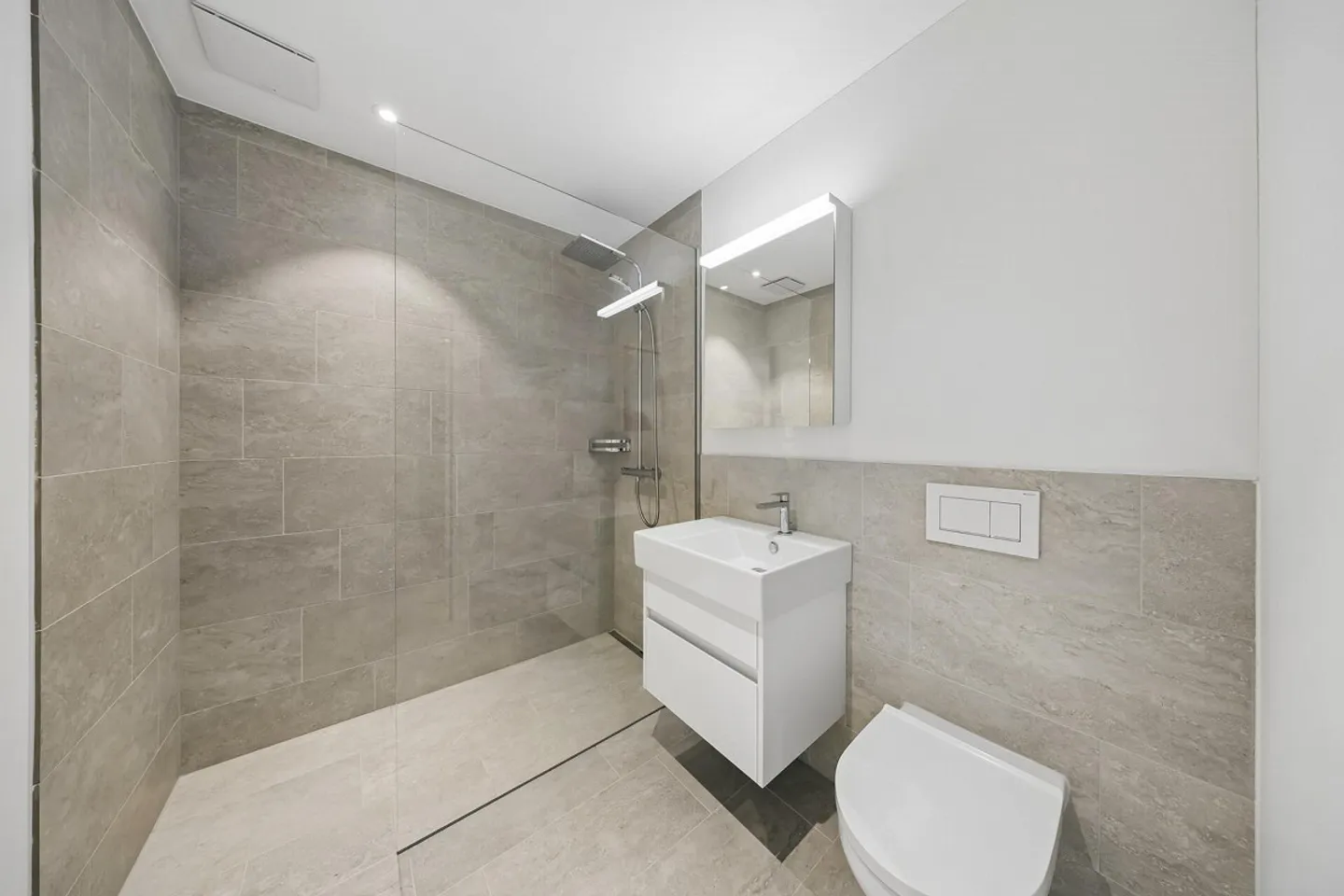 Licht, Ruhe und Weitsicht – moderne Attikawohnung in Russikon - Photo 4 sur 13