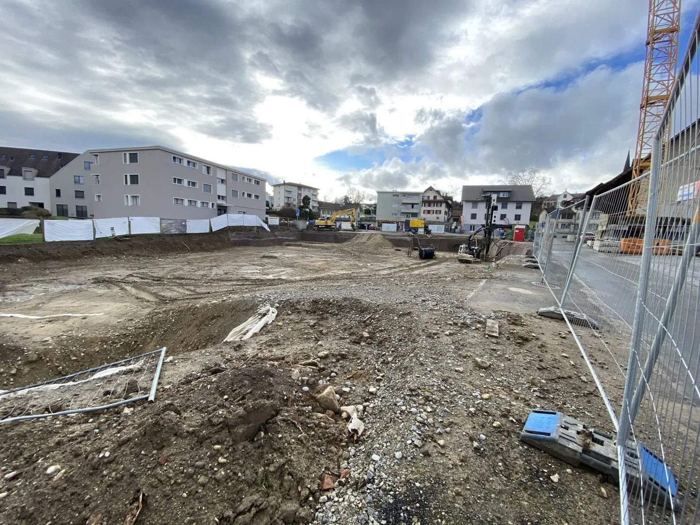 Appartamento mansardato di 4 1/2 stanze con loggia e soffitta - Foto 4 di 11