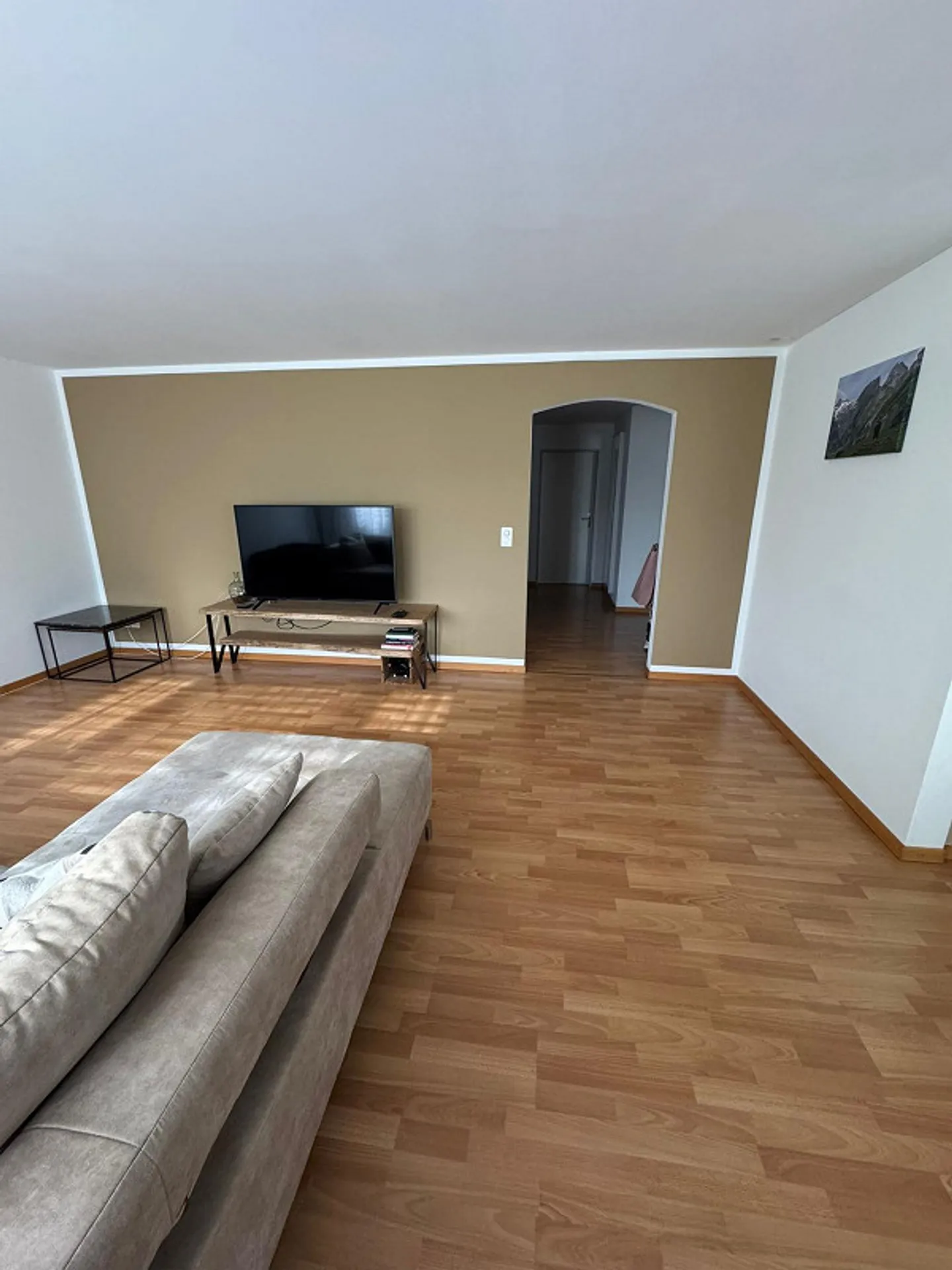 Large and Modern 3.5 Room Apartment with 93m2 in Rickenbach TG - Photo 2 of 11