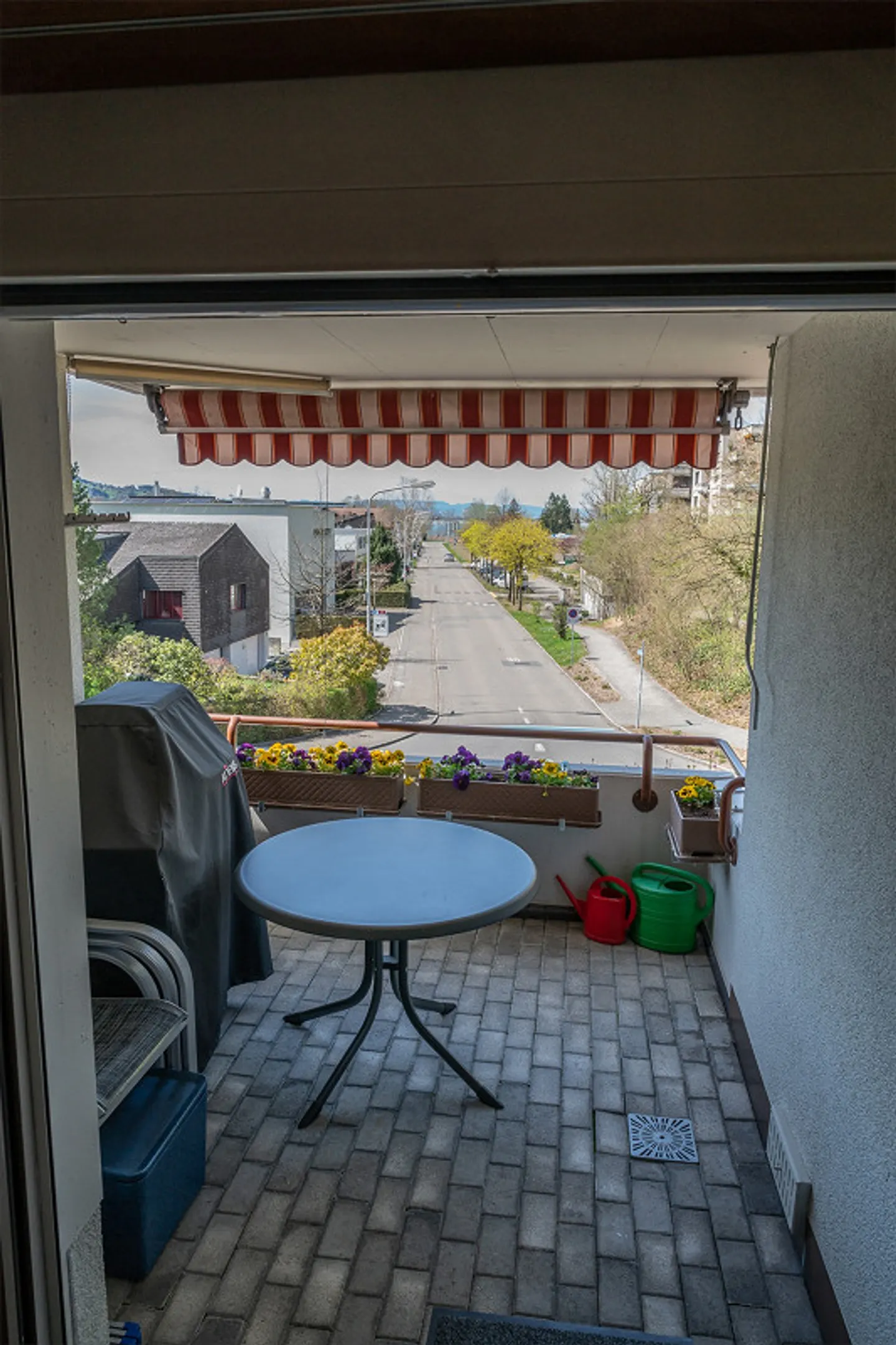 Geräumige Wohnung mit Balkonen - Foto 5 von 20